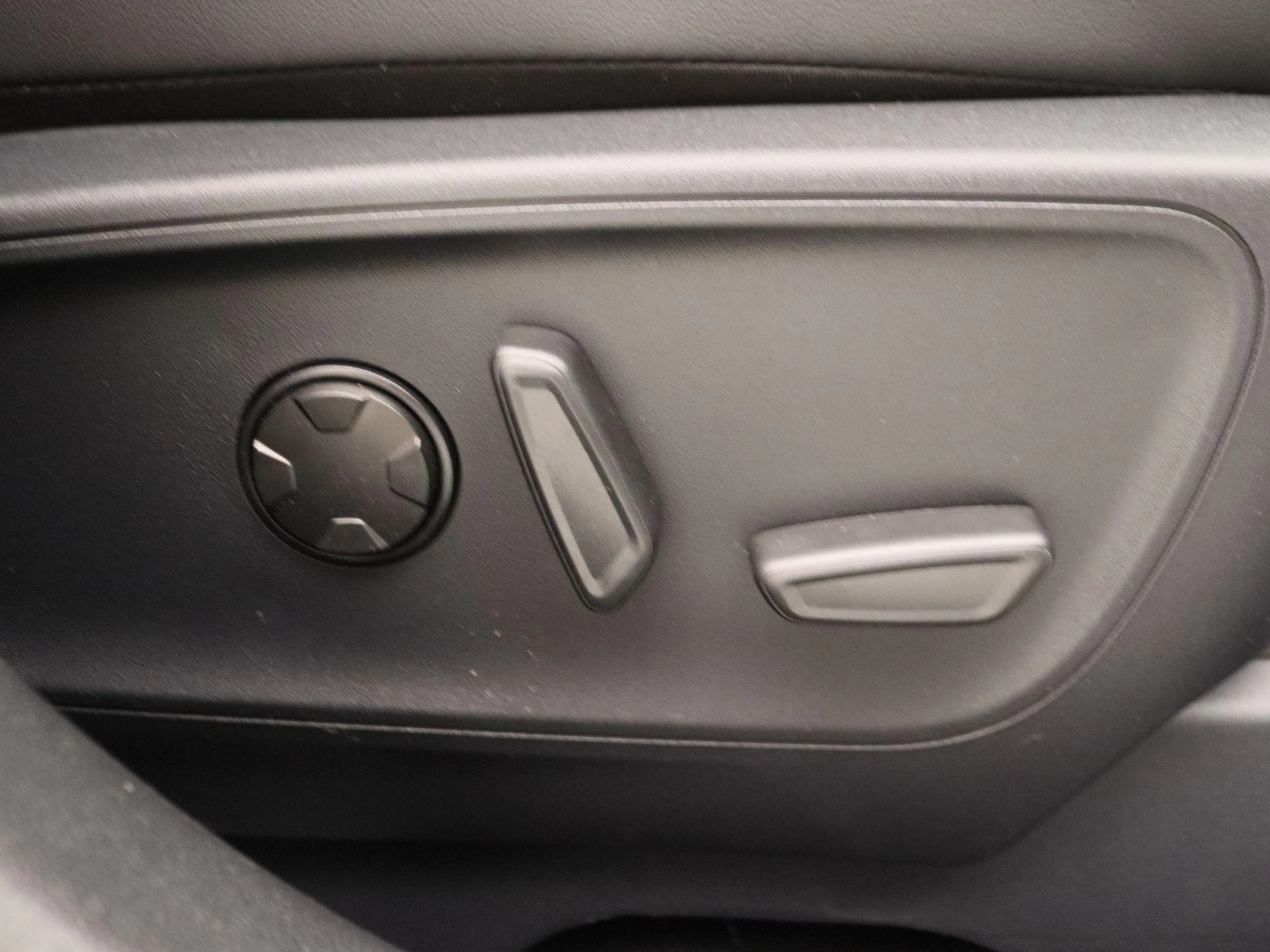 Ford-Kuga-image-26