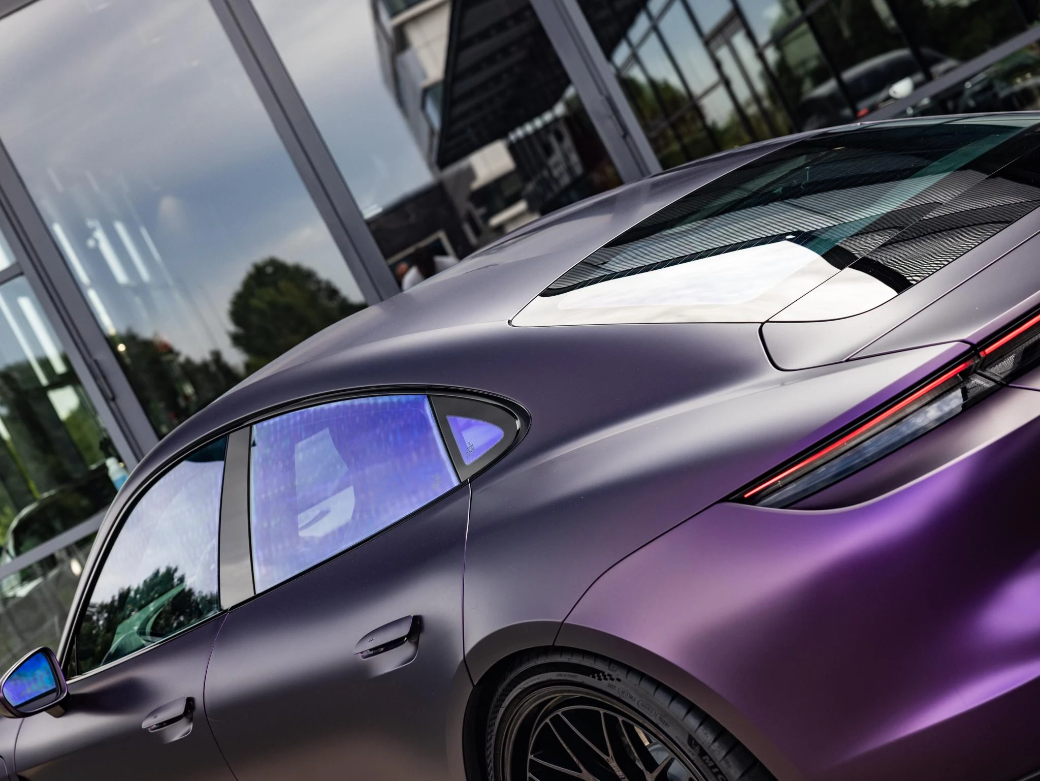 Porsche-Taycan-image-14