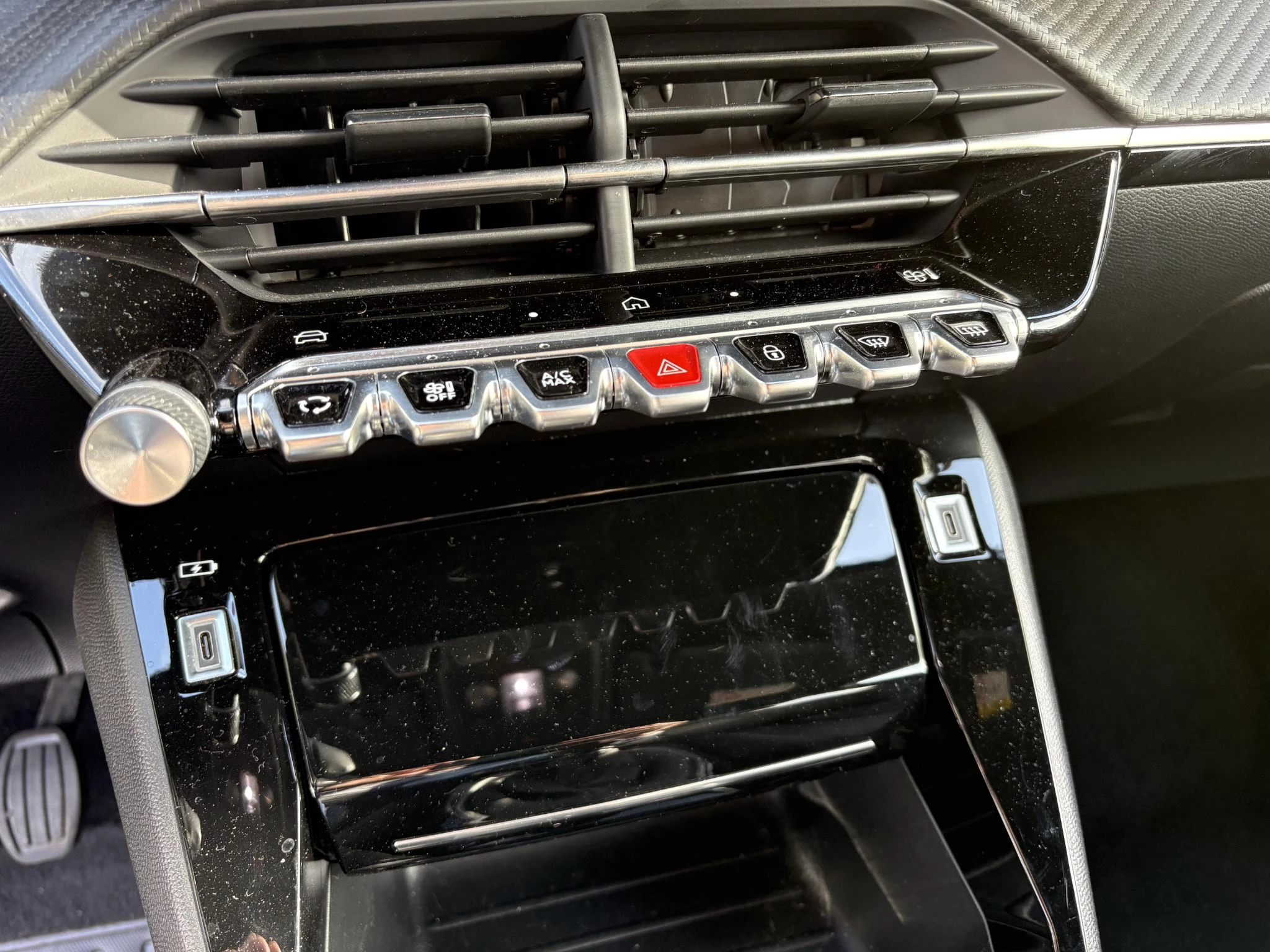 Peugeot-2008-image-11