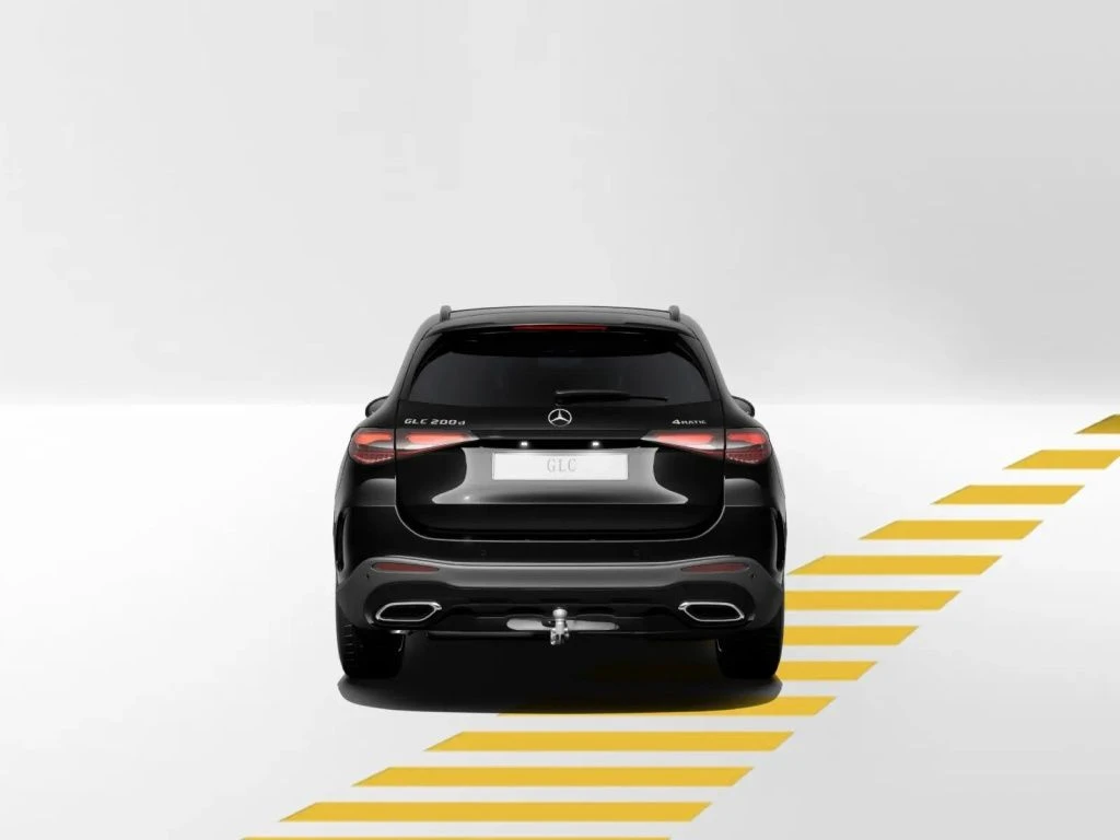 Mercedes-Benz-GLC 200 d-image-4
