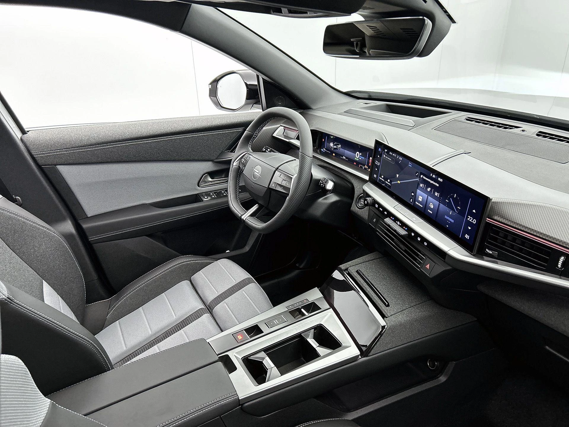 Opel-Grandland-image-18