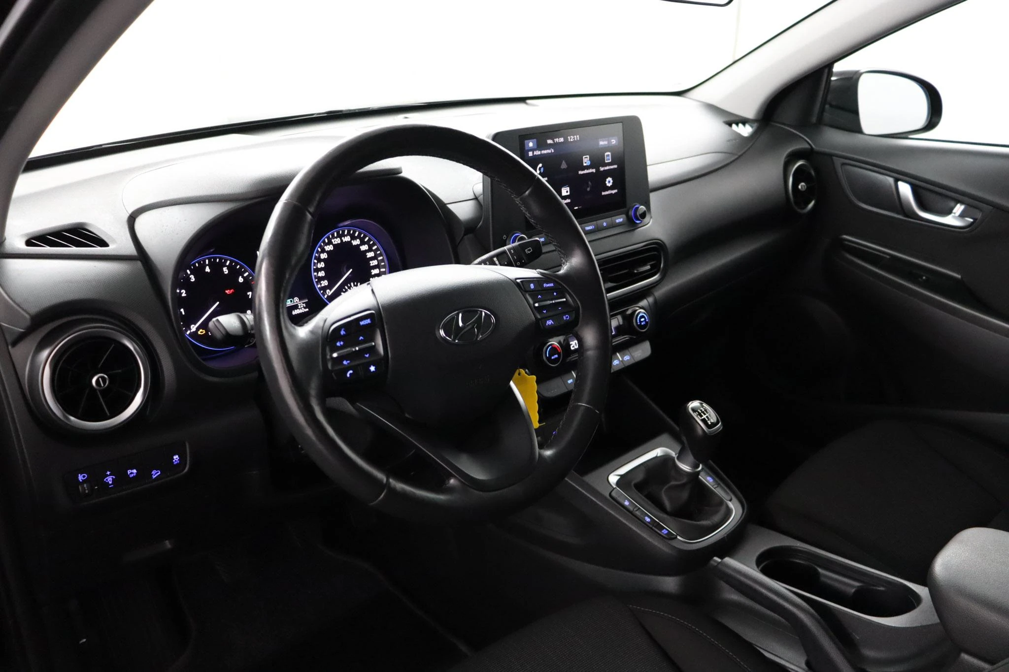 Hyundai-Kona-image-39