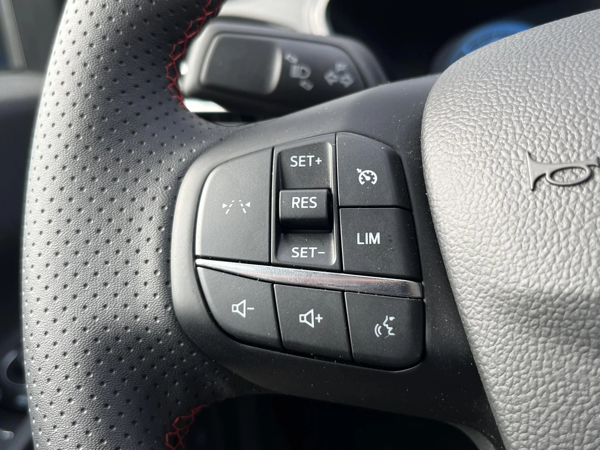 Ford-Kuga-image-19