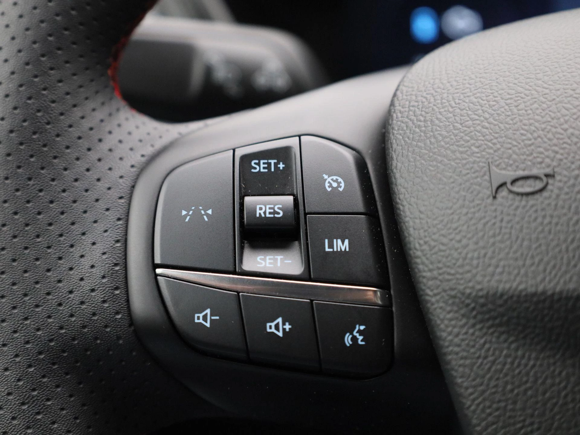 Ford Kuga 2.5 PHEV ST-Line 243PK
