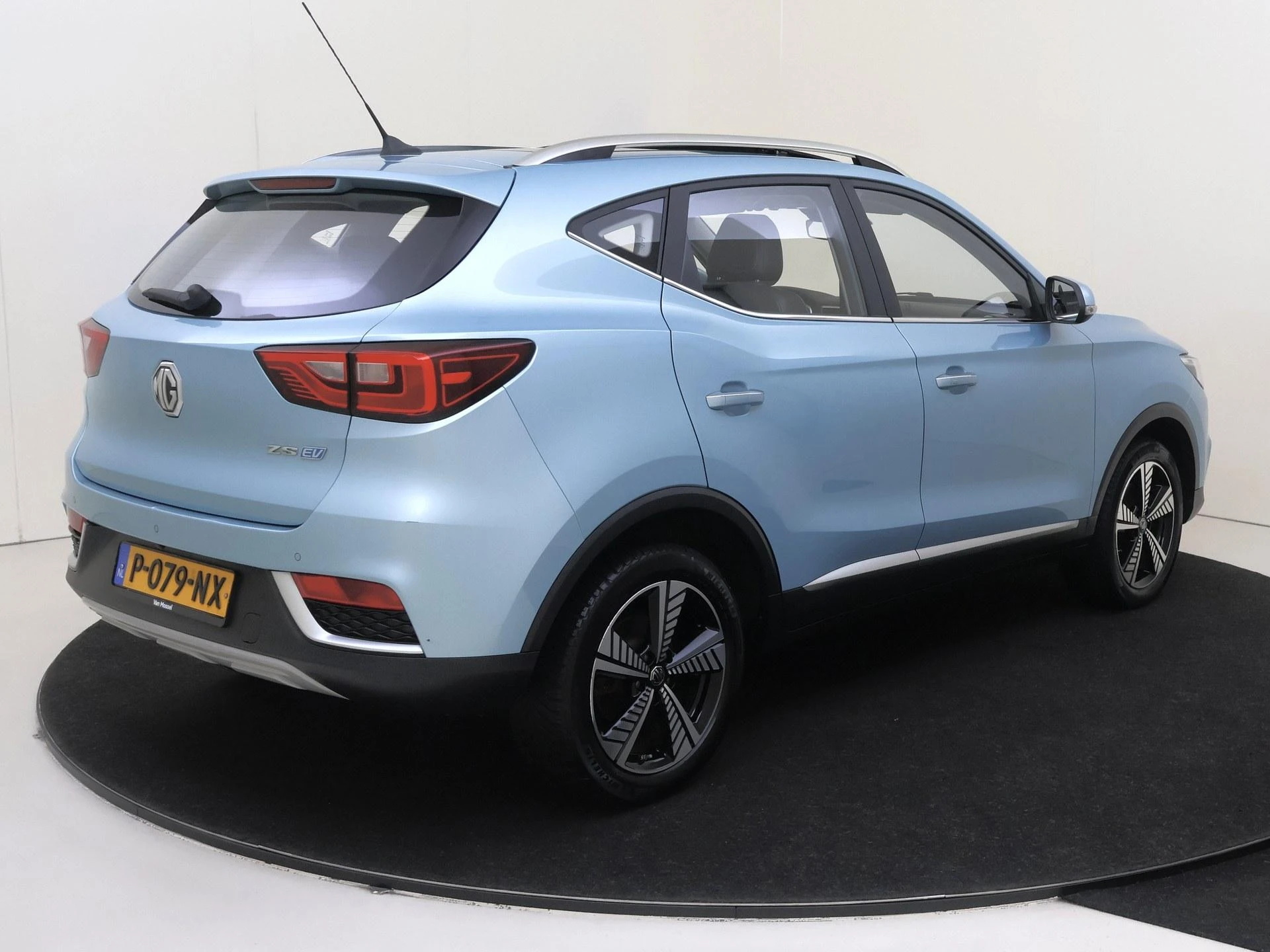 MG ZS EV Luxury 45 kWh