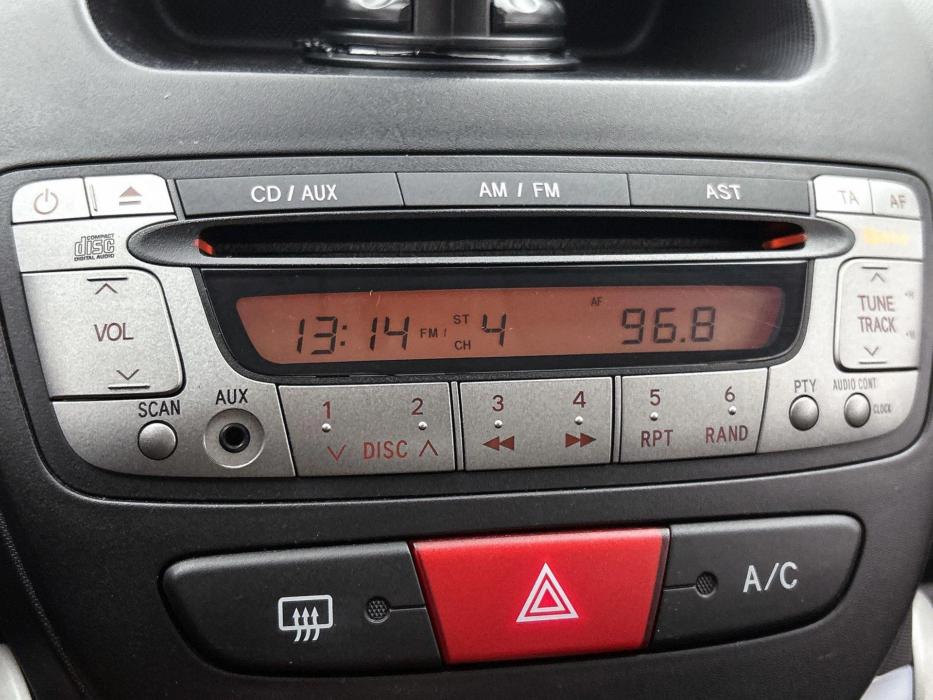 Peugeot-107-image-5
