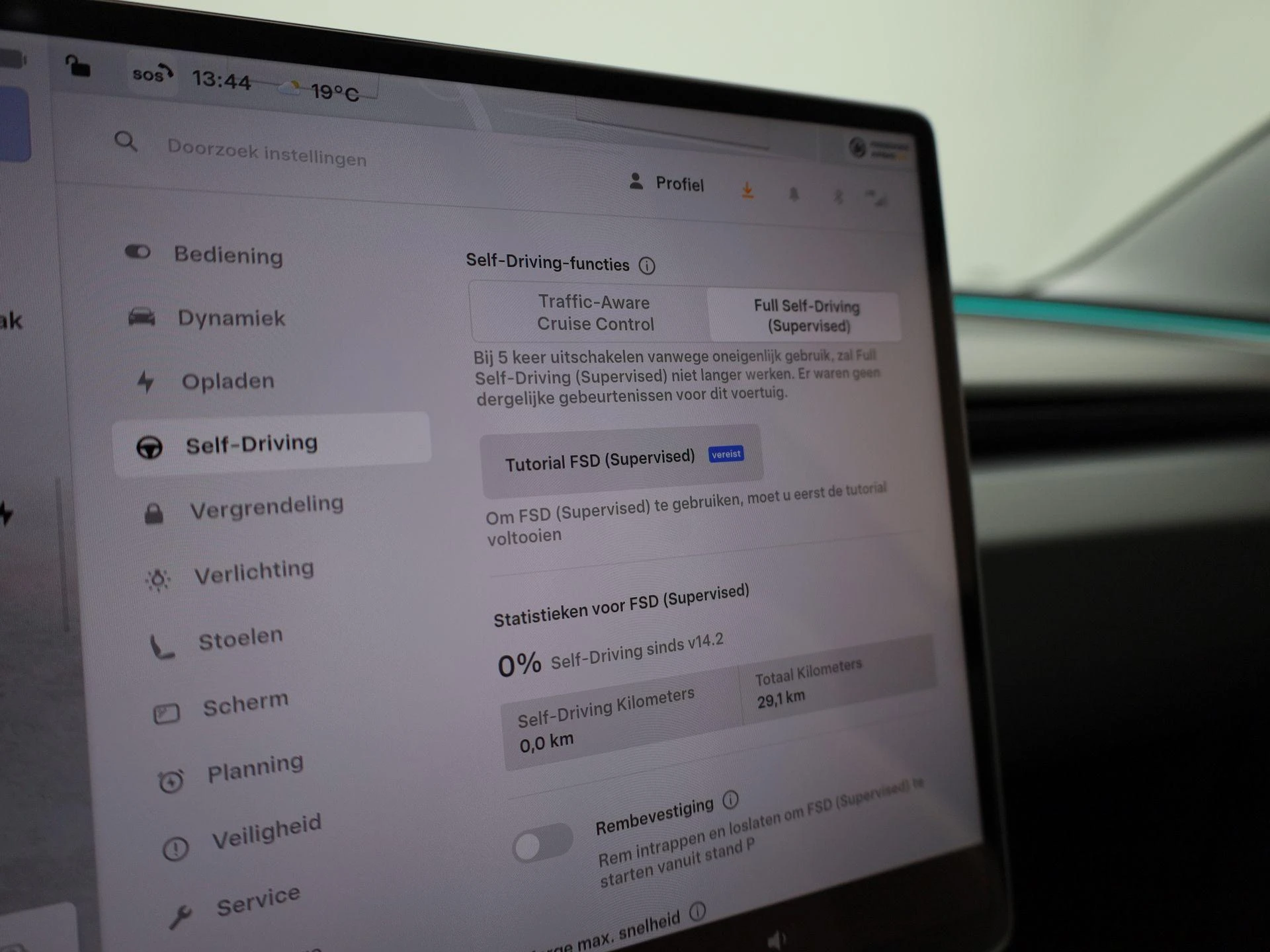 Tesla-Model 3-image-22