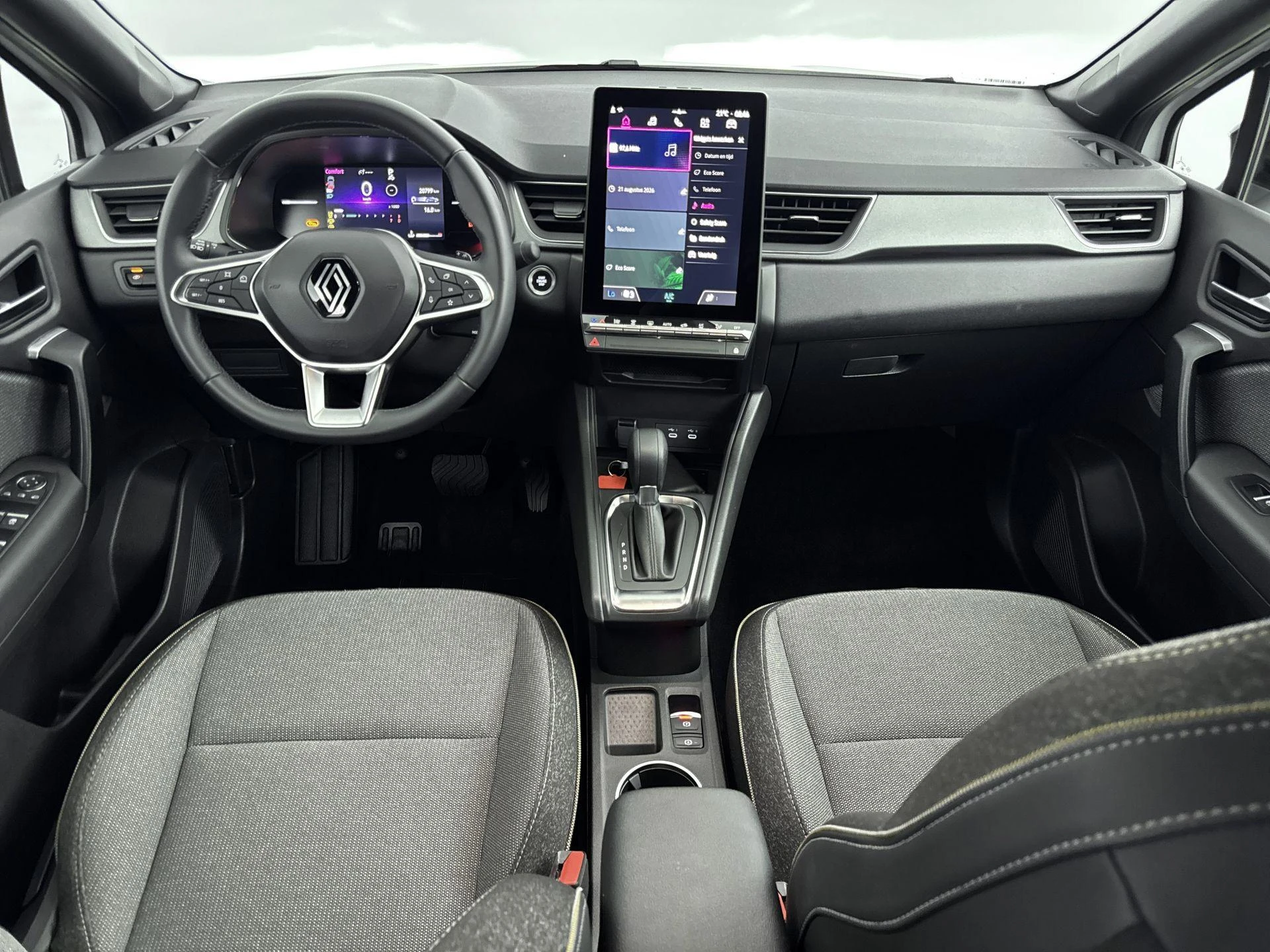 Renault-Captur-image-16