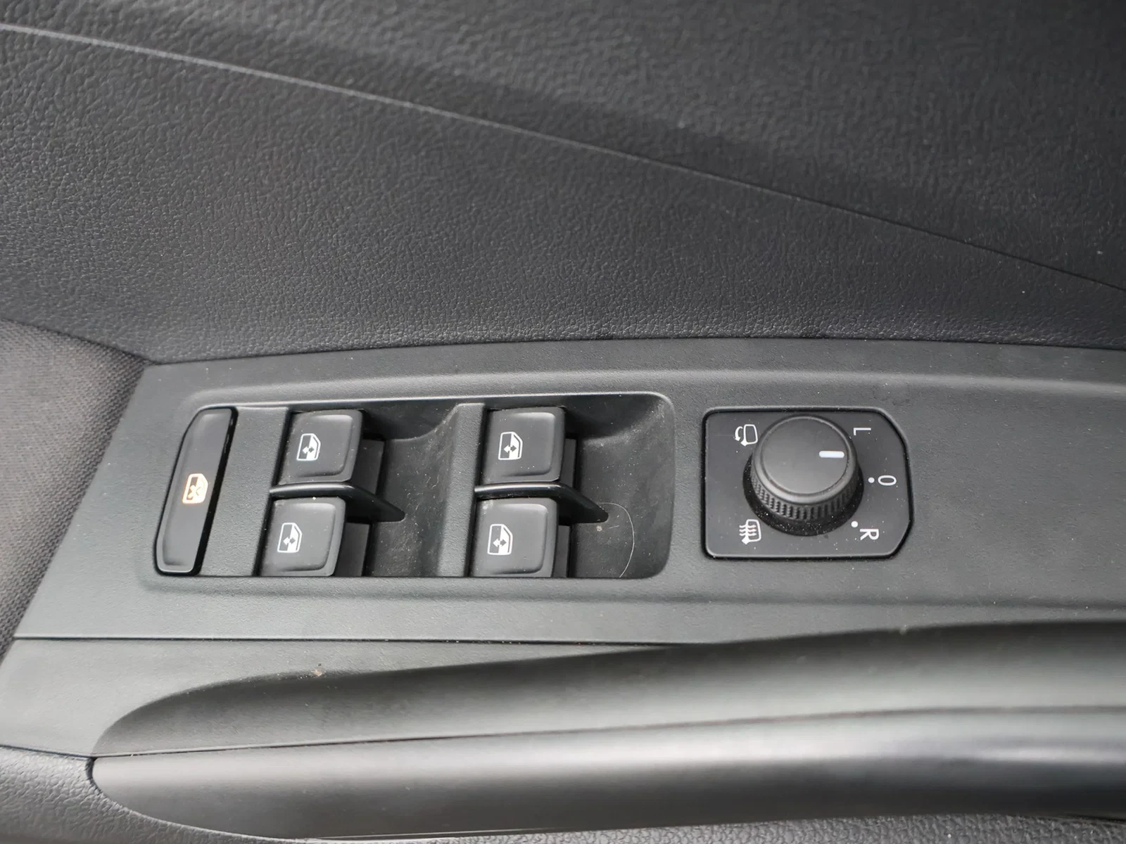 Škoda Fabia Fabia Selection 1.0i 80PK *VIRTUAL COCKPIT*CAMERA*PDC*APP-CONNECT*PDC*CRUISE*...*