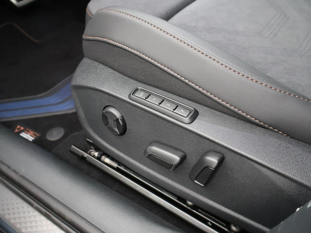 CUPRA-Leon-image-14
