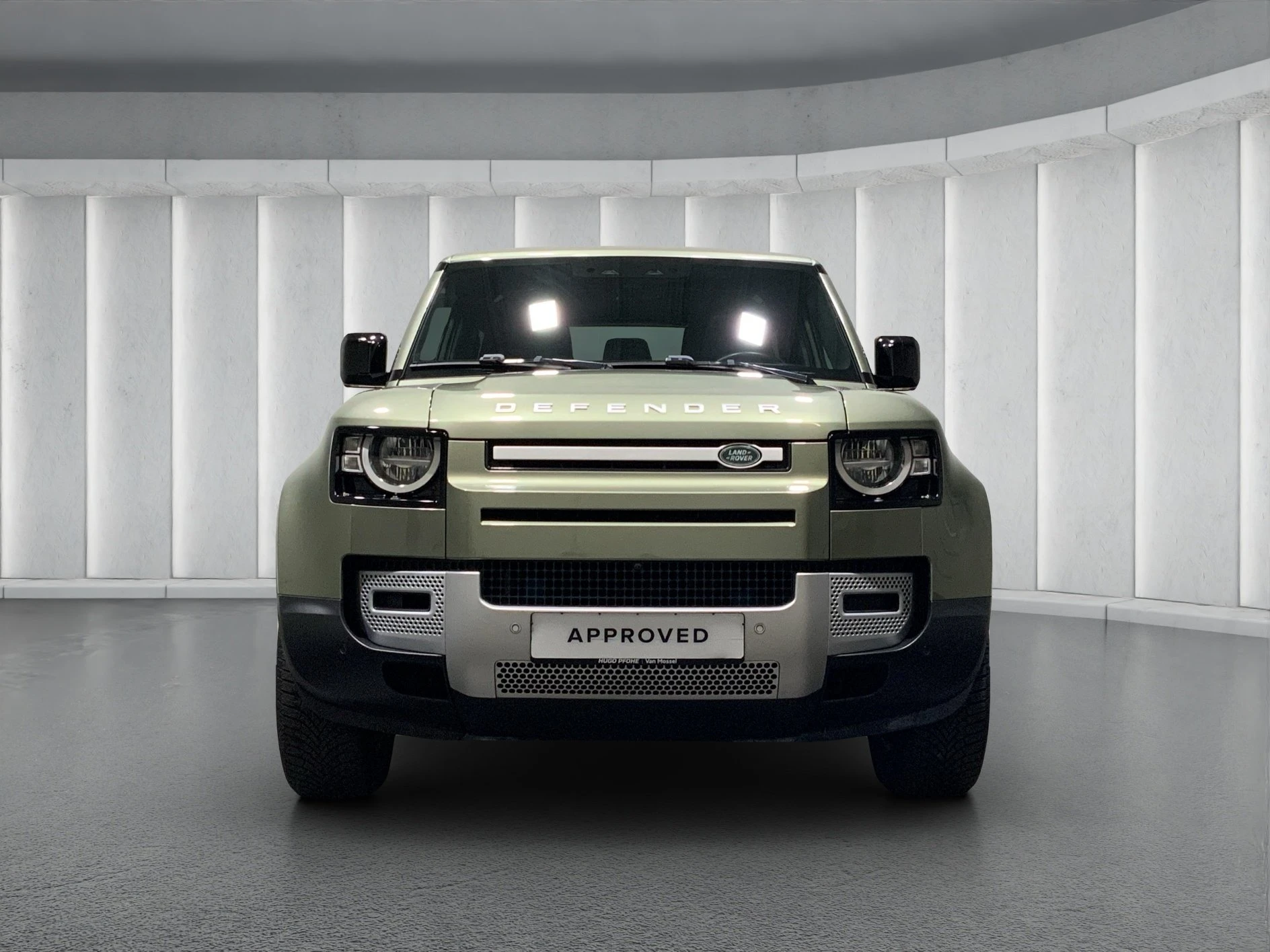 Land Rover-Defender-image-3