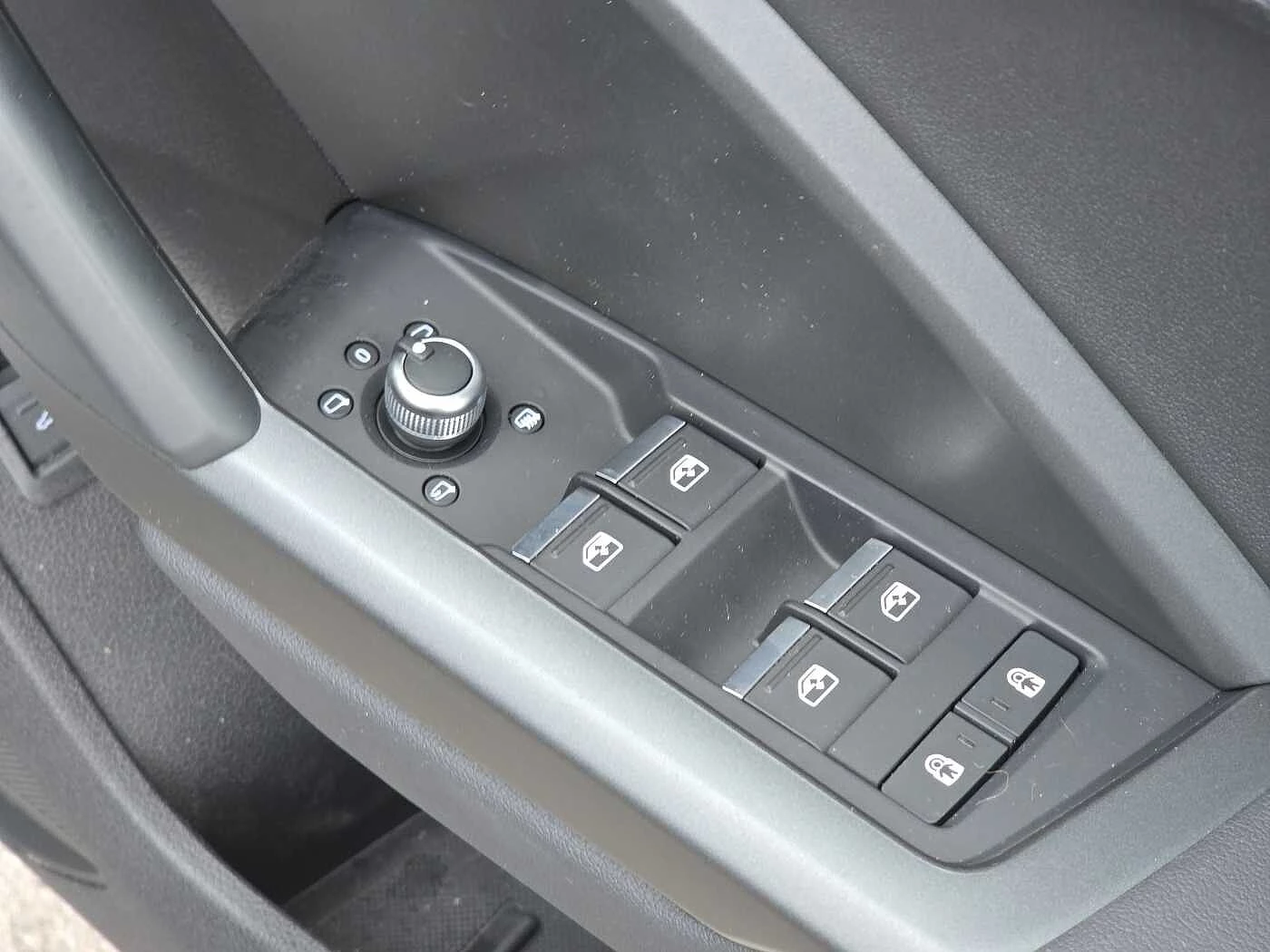 Audi-Q3-image-40