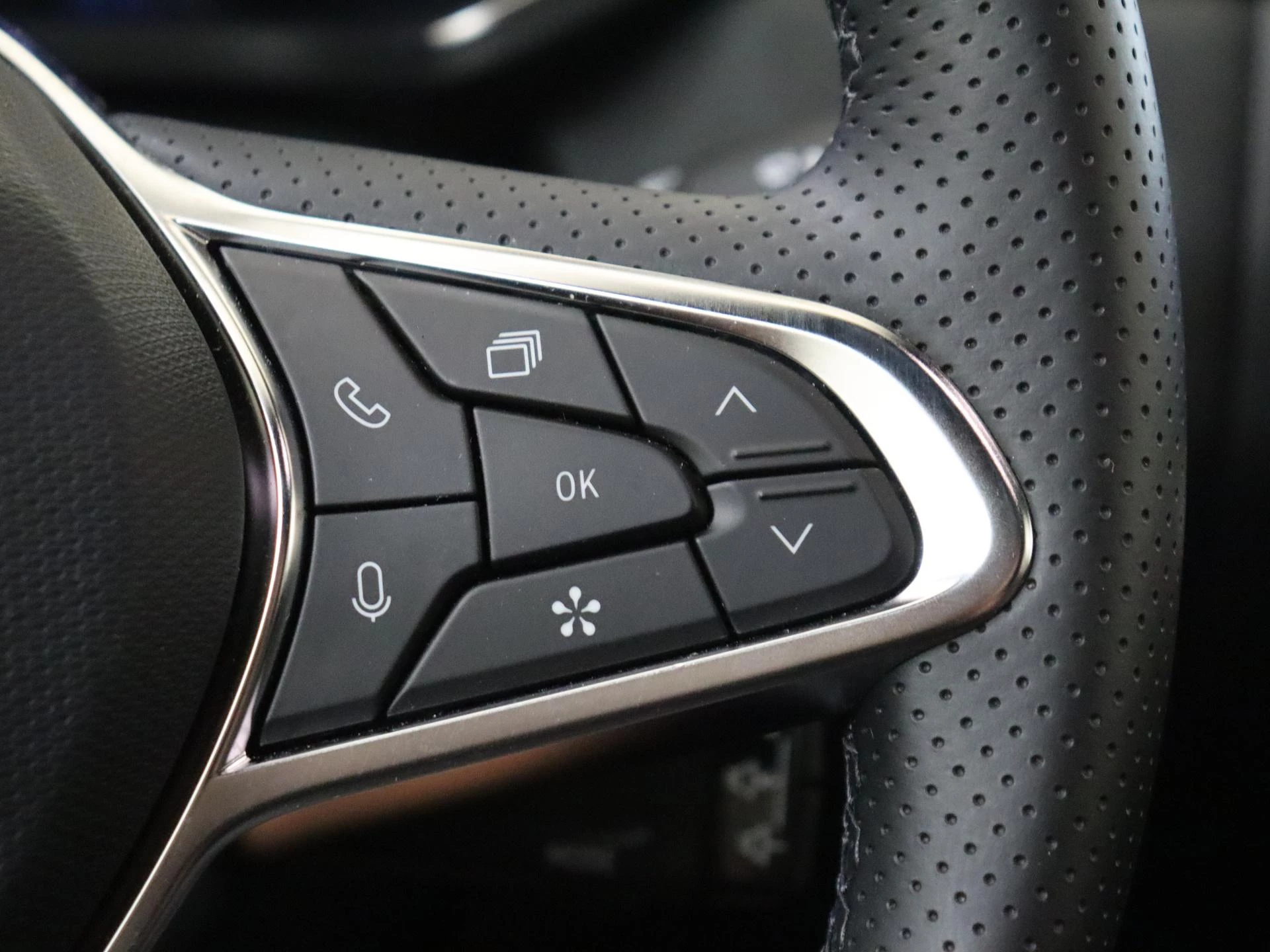 Renault Captur 1.8 E-Tech full hybrid 160 techno