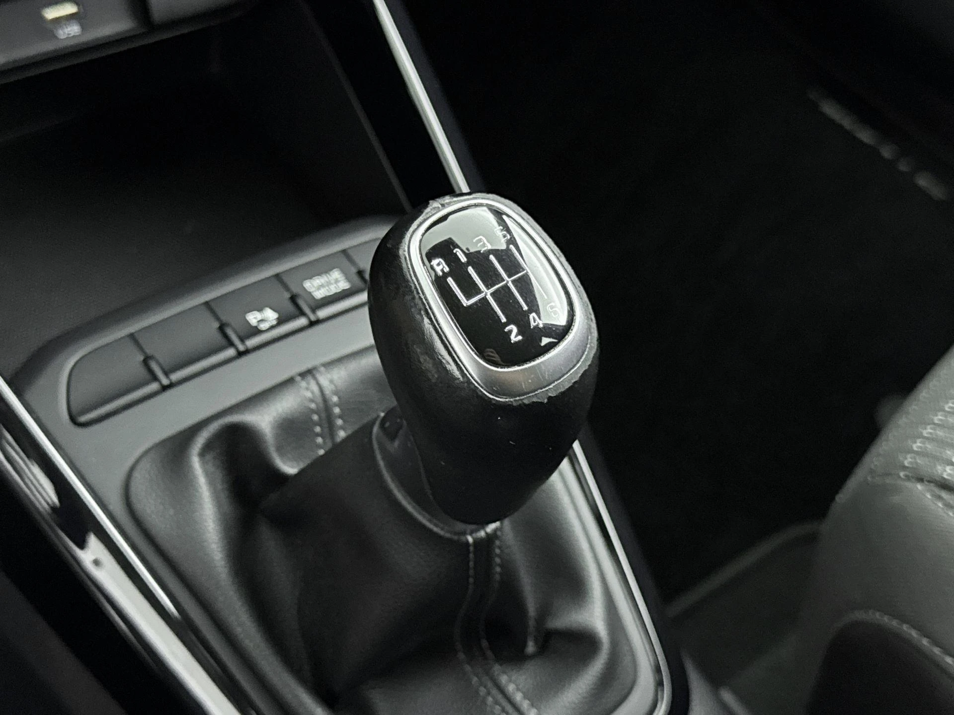Kia-Stonic-image-20