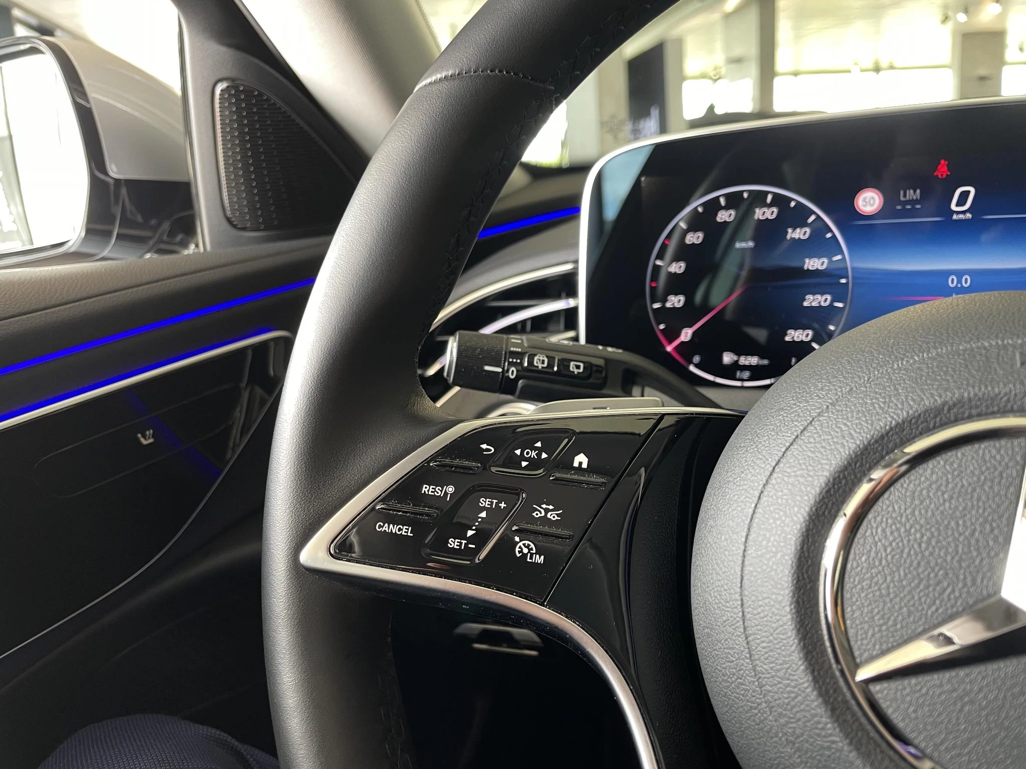 Mercedes-Benz-Classe E-image-11