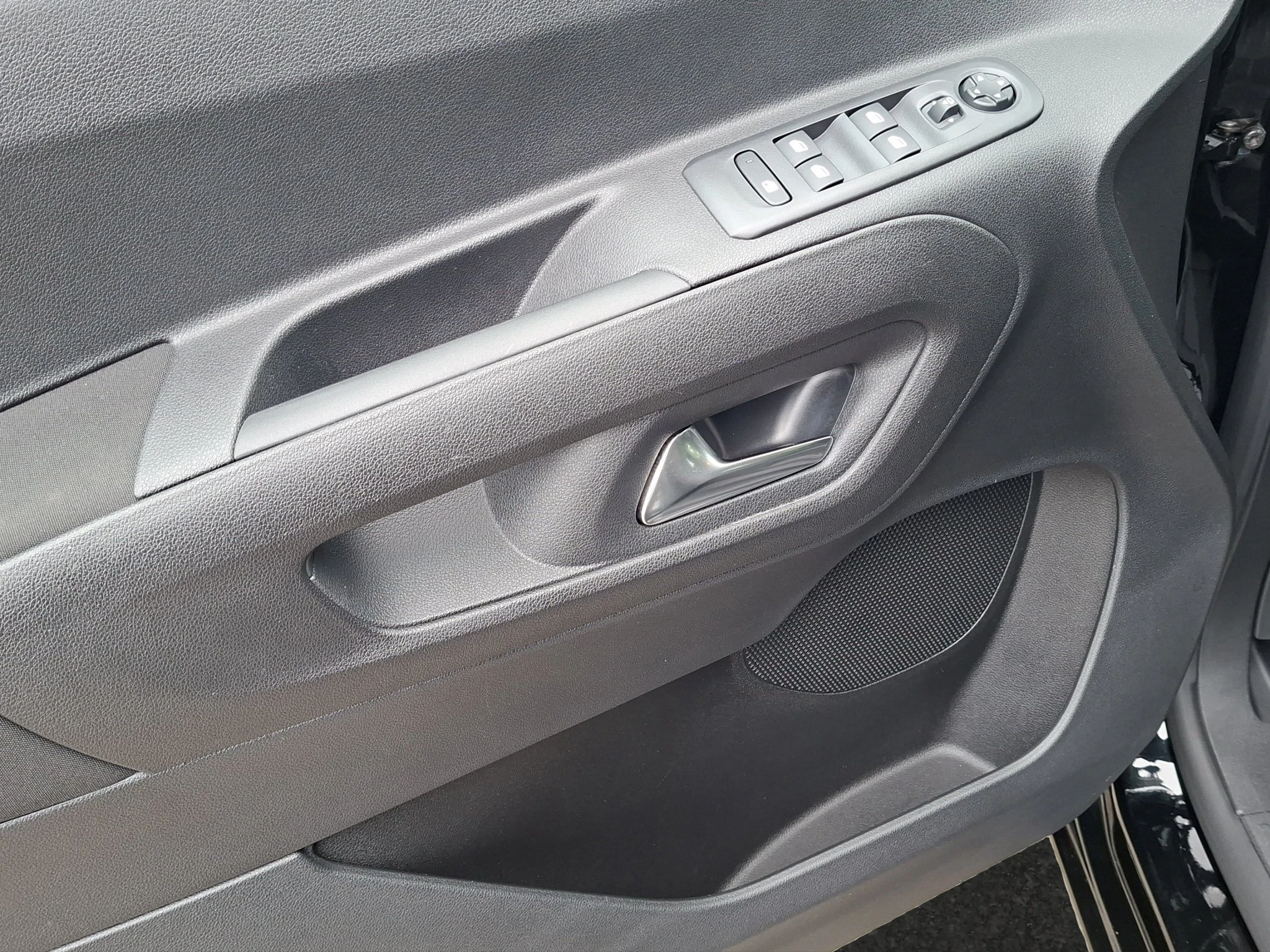 Opel-Combo-e Life-image-15