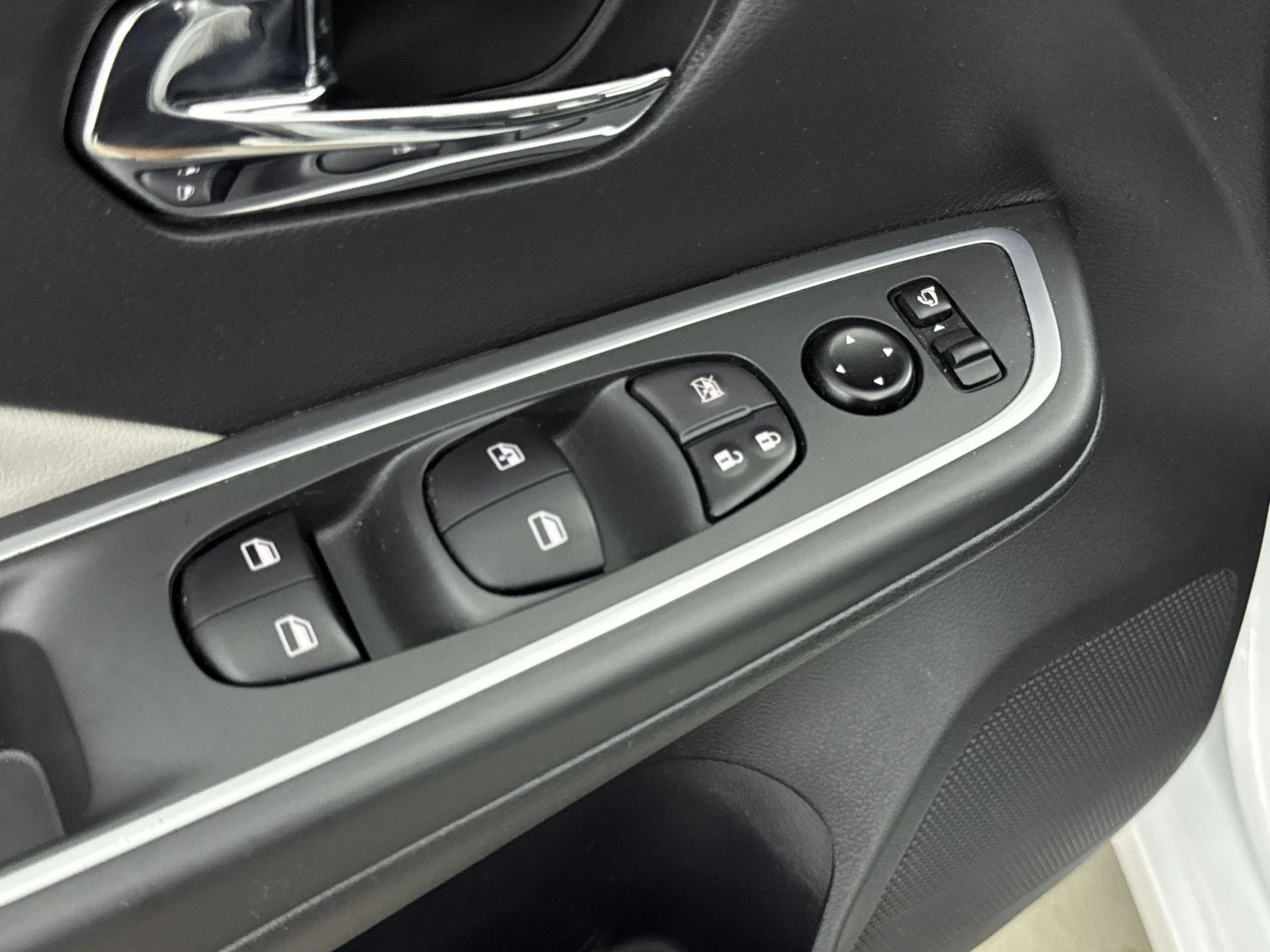Nissan-Micra-image-19