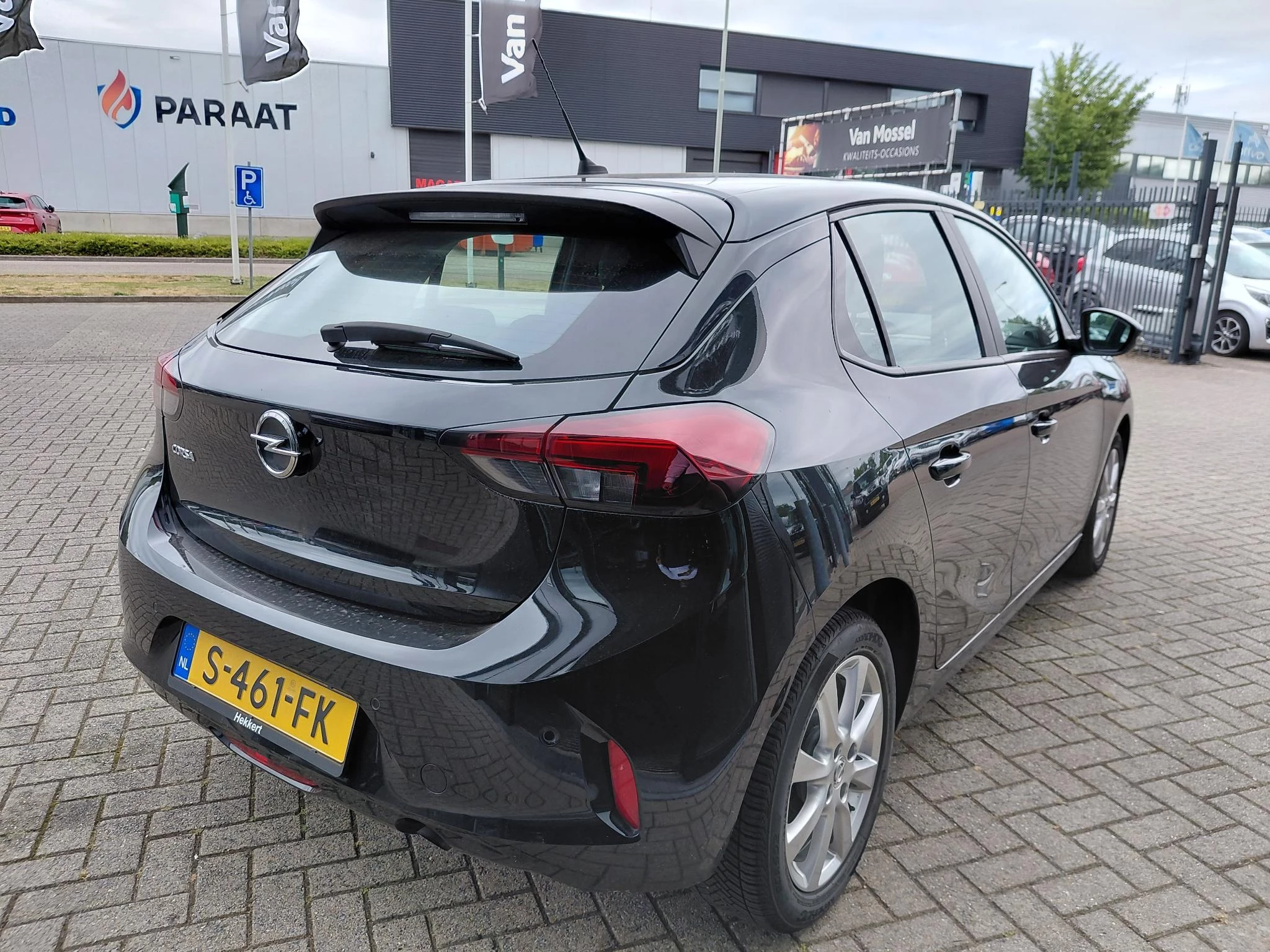 Opel-Corsa-image-2