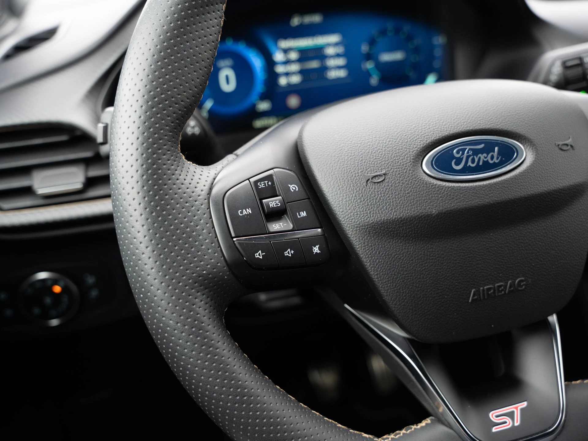 Ford-Puma-image-18