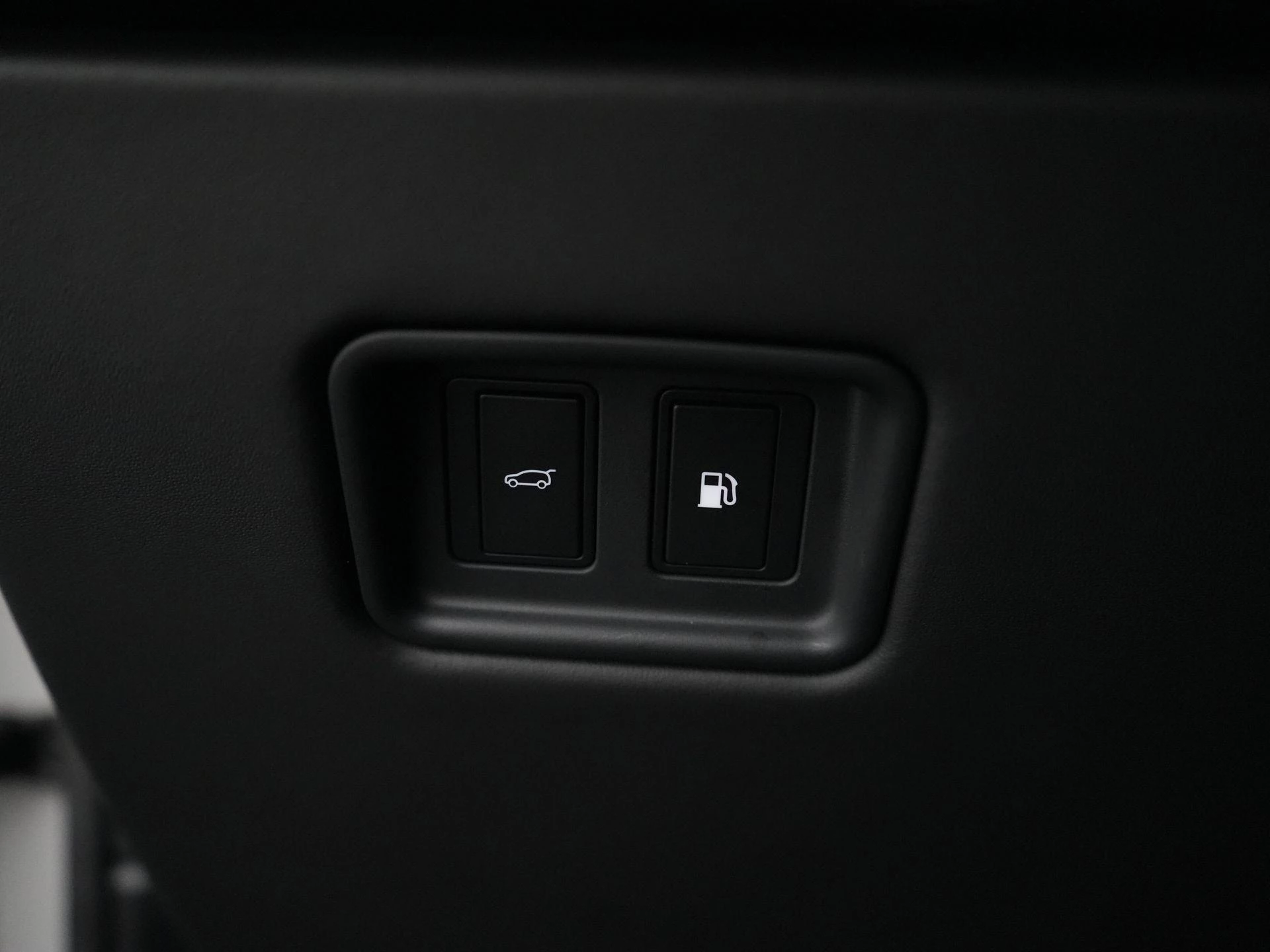 Land Rover-Range Rover Sport-image-16