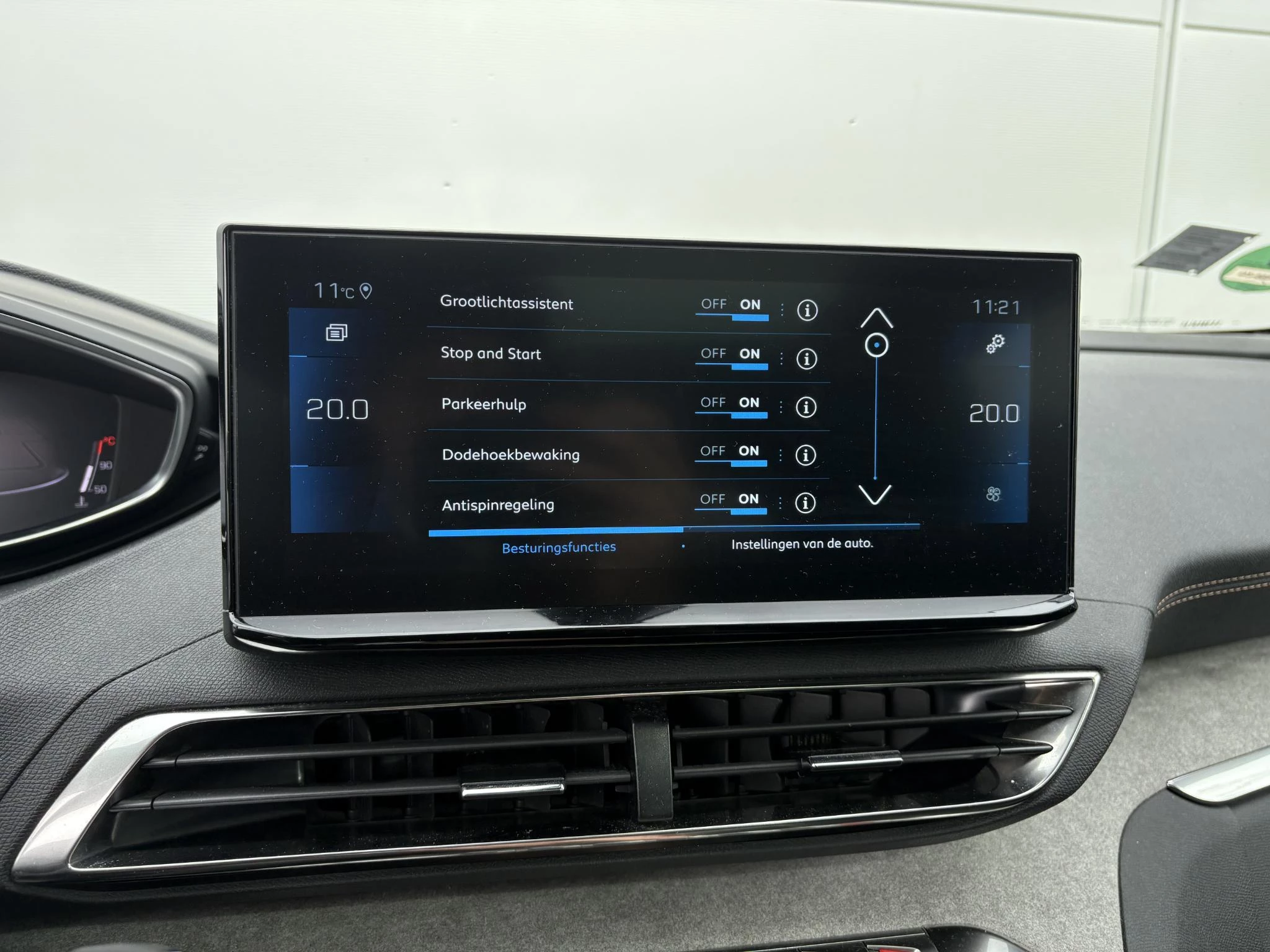 Peugeot-5008-image-21