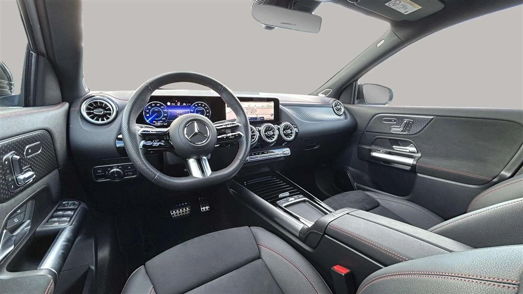 Mercedes-Benz-EQA-image-11