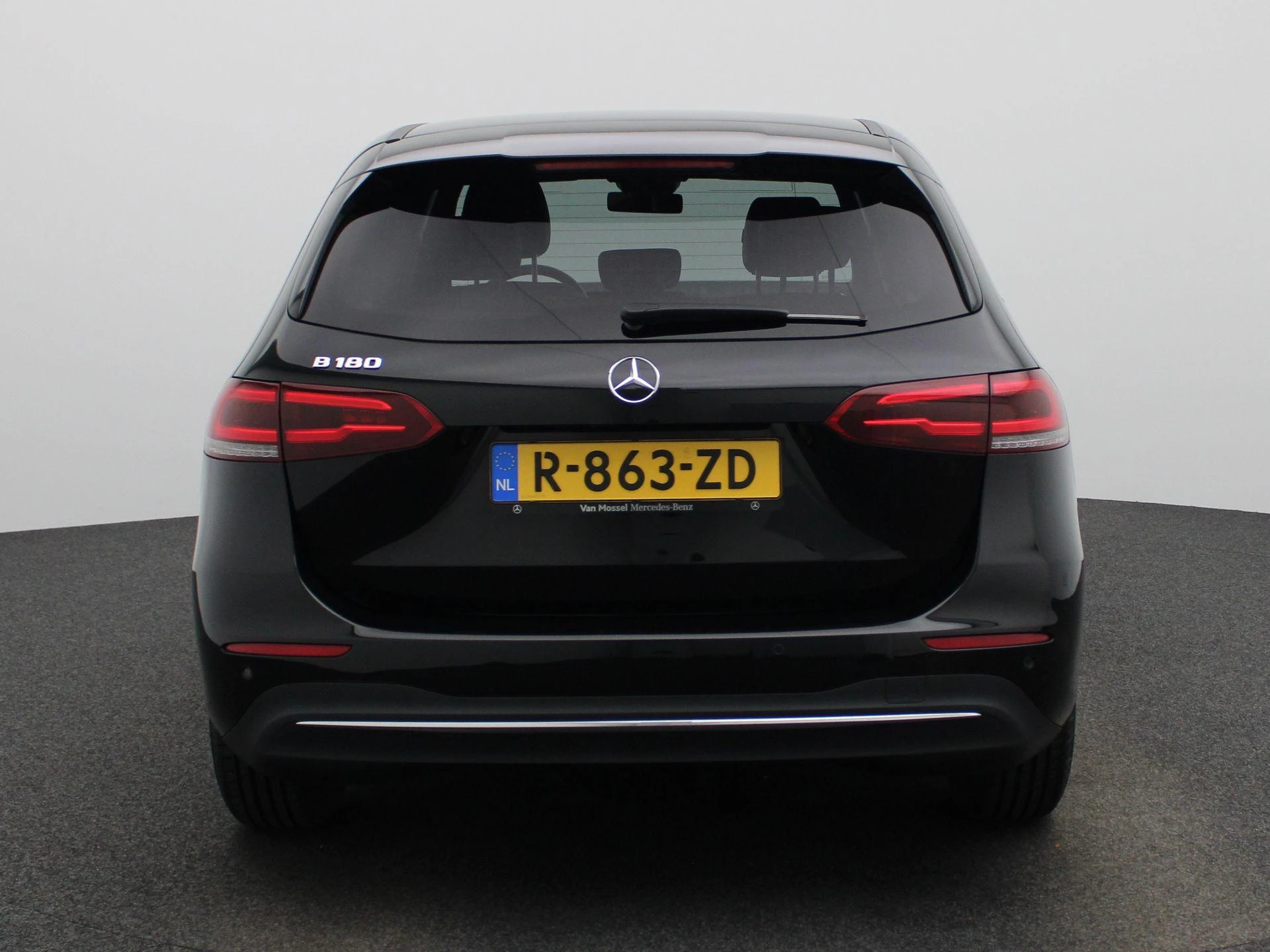 Mercedes-Benz-B-Klasse-image-4