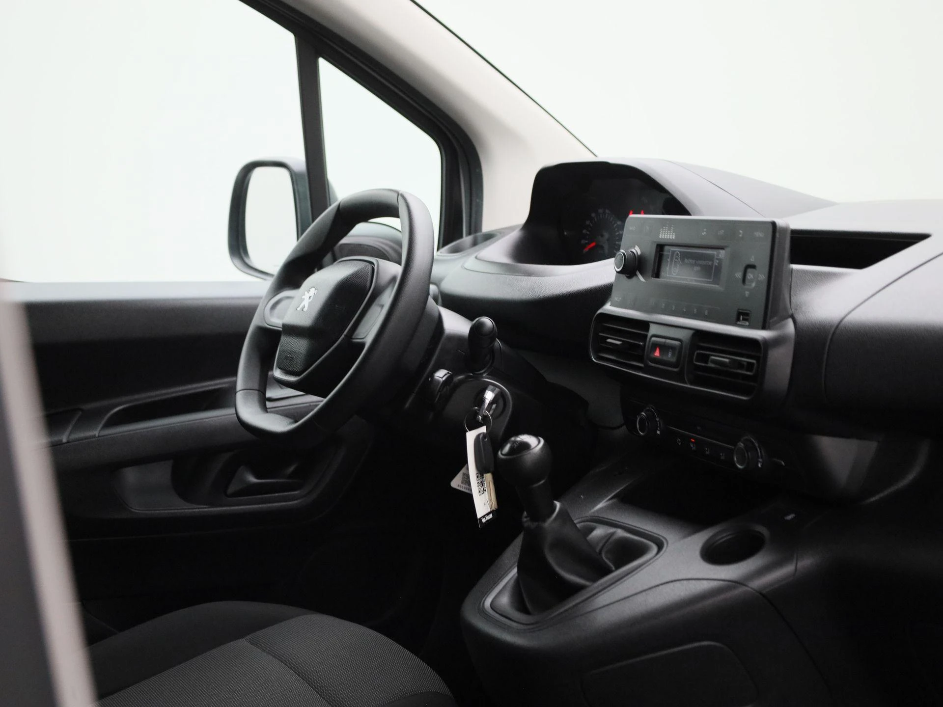 Peugeot-Partner-image-6