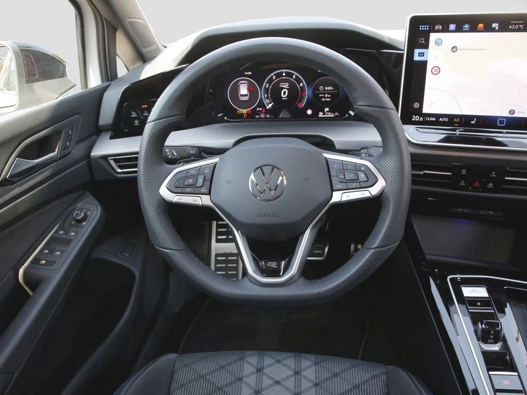 Volkswagen-Golf-image-13