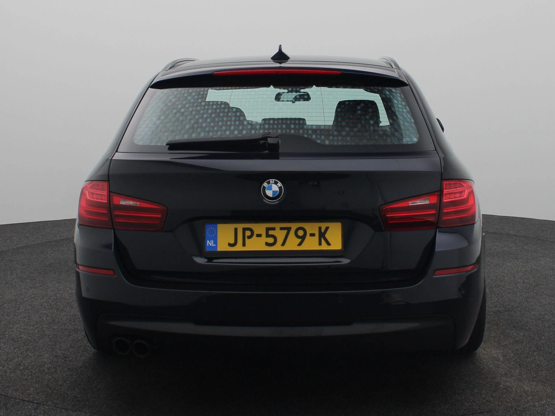 BMW-5 Serie-image-7