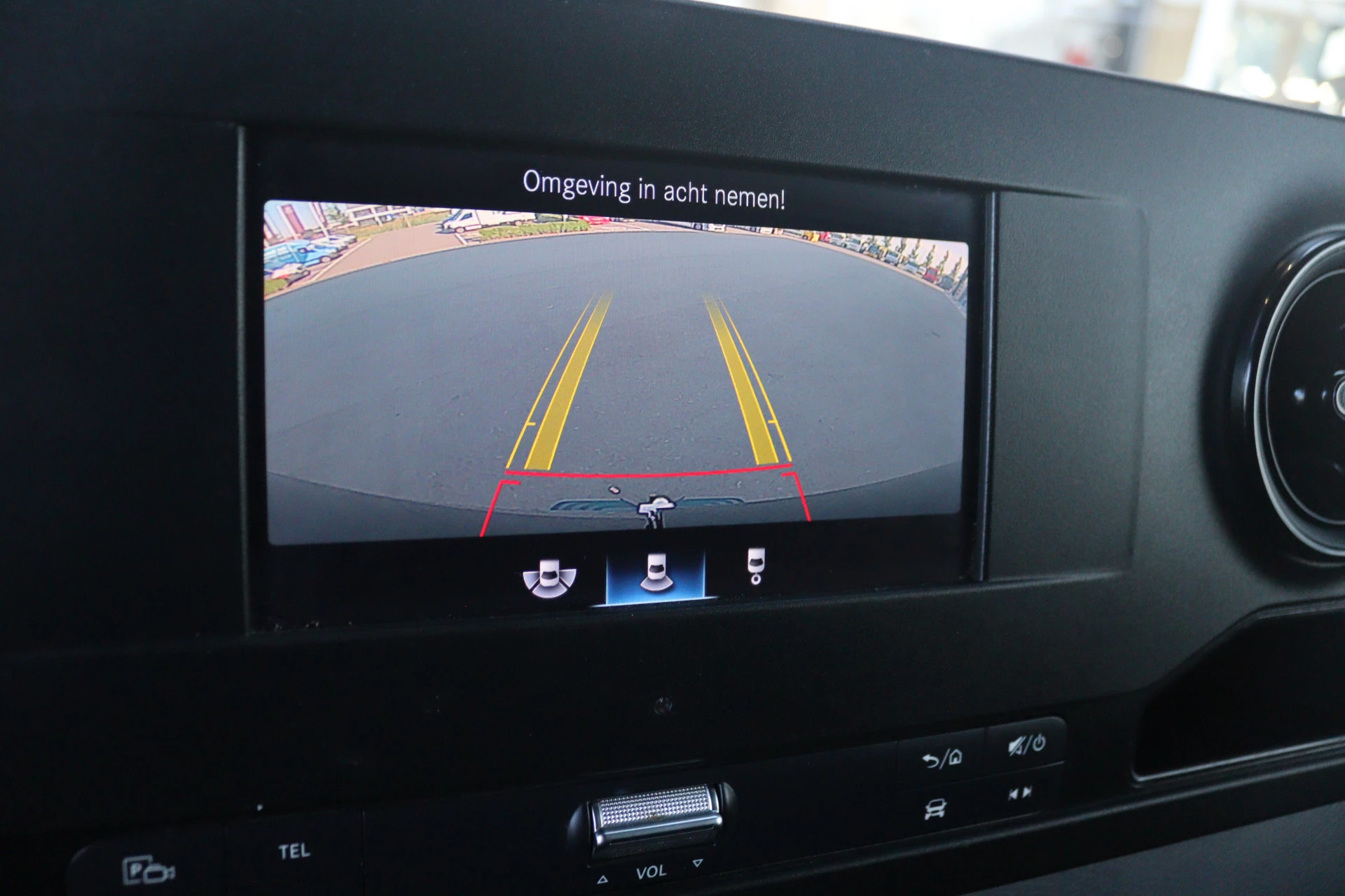Mercedes-Benz-Sprinter-image-7