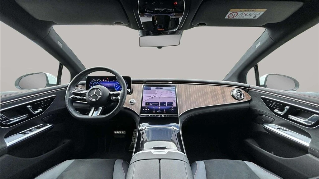 Mercedes-Benz-EQE-image-12