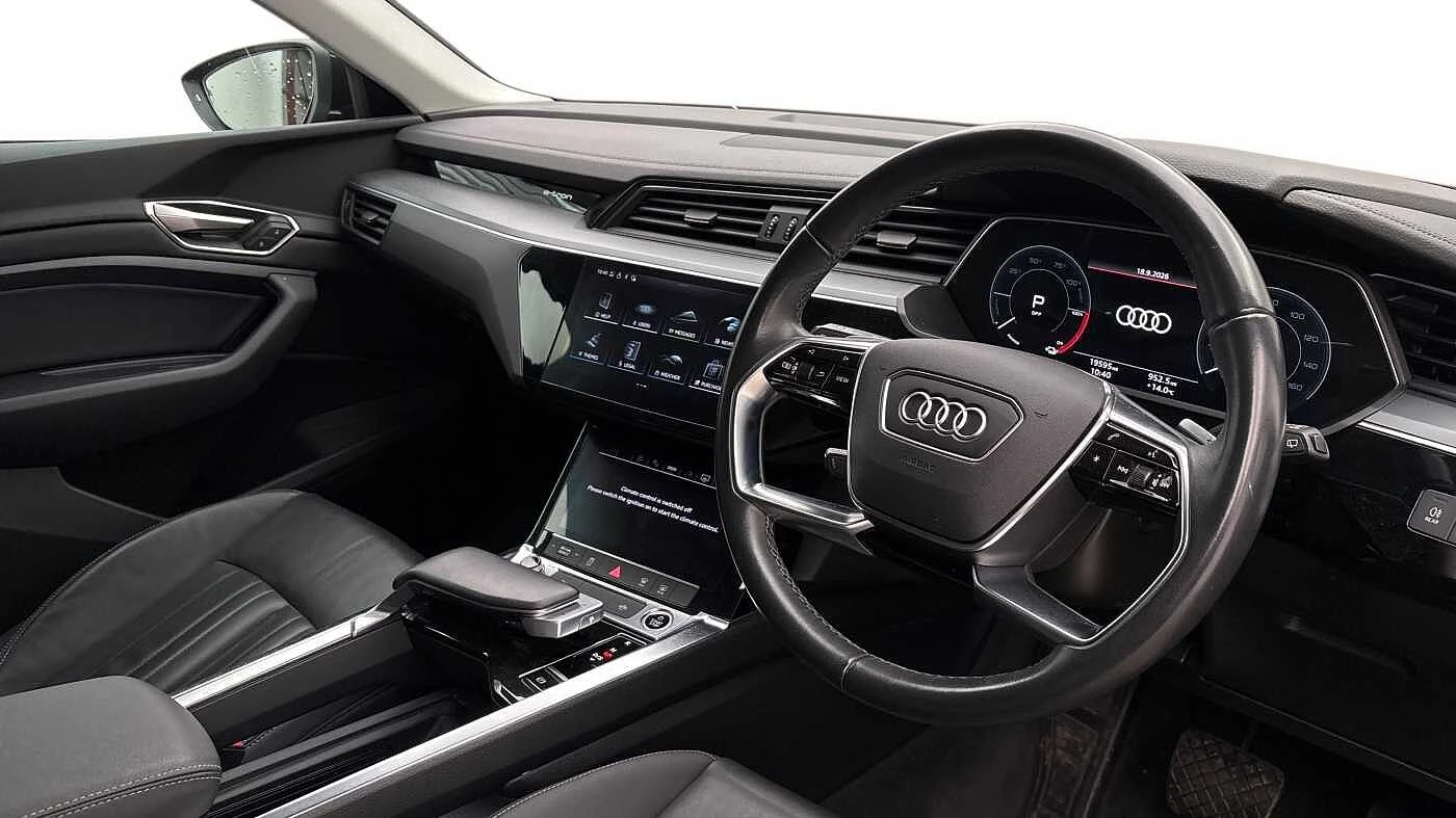 Audi-Q8 e-tron-image-33