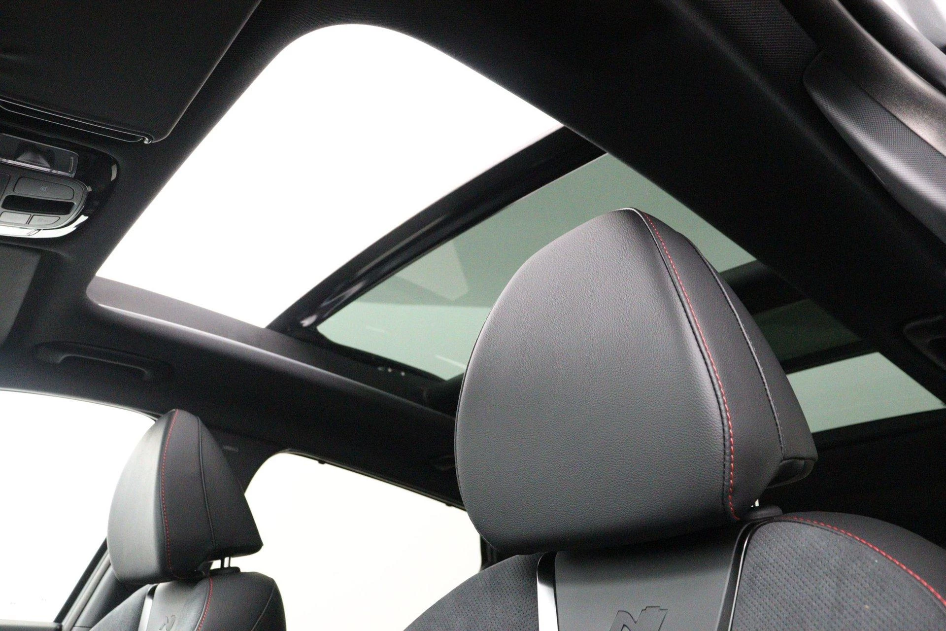 Hyundai Tucson 1.6 T-GDI HEV N Line Sky