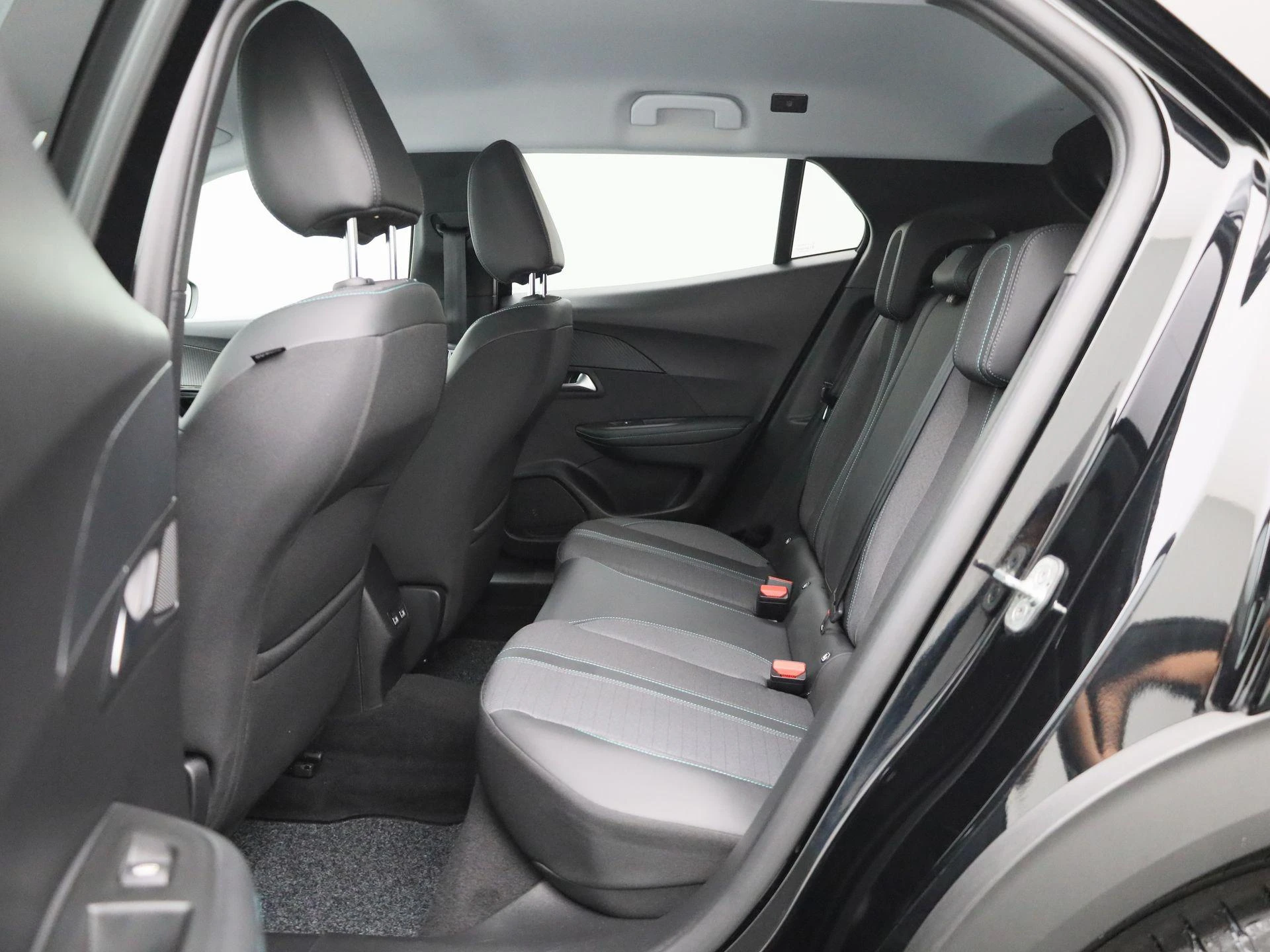 Peugeot-2008-image-11