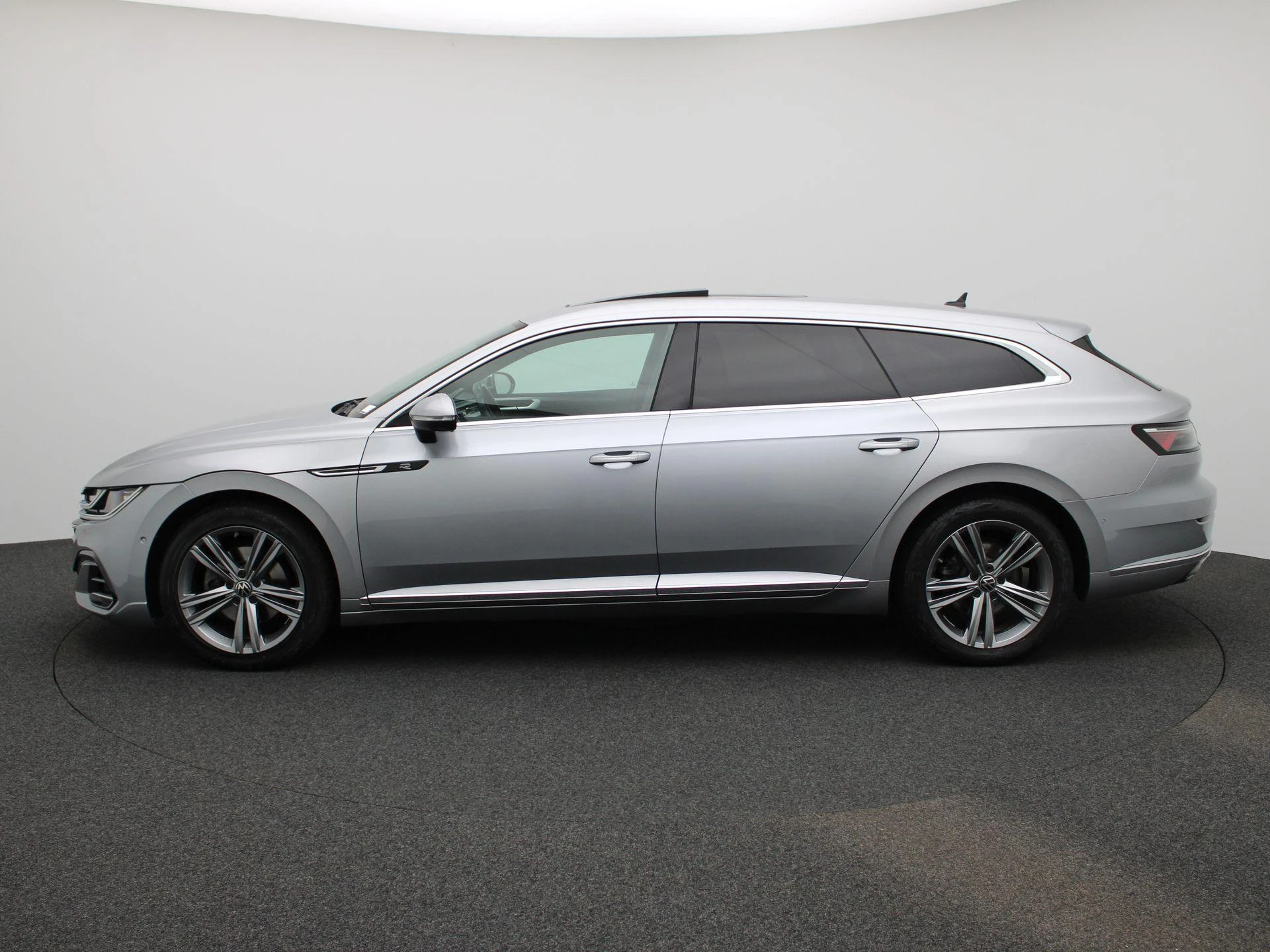 Volkswagen-Arteon-image-3