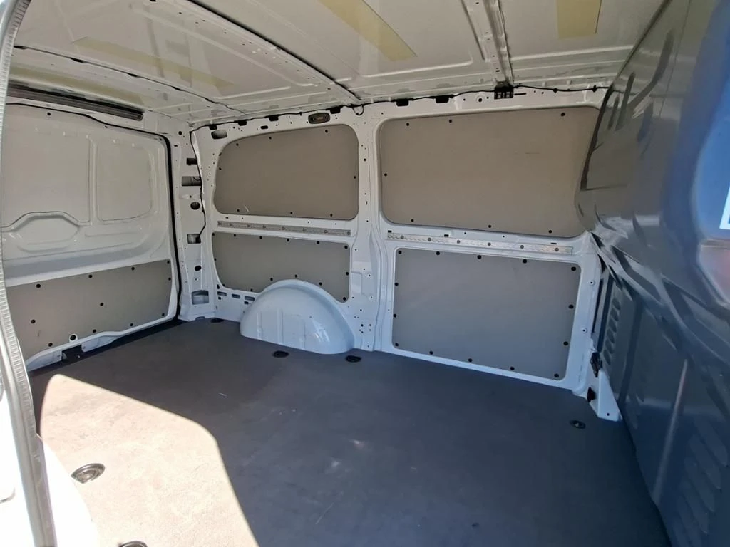 Mercedes-Benz-Vito 116-image-18