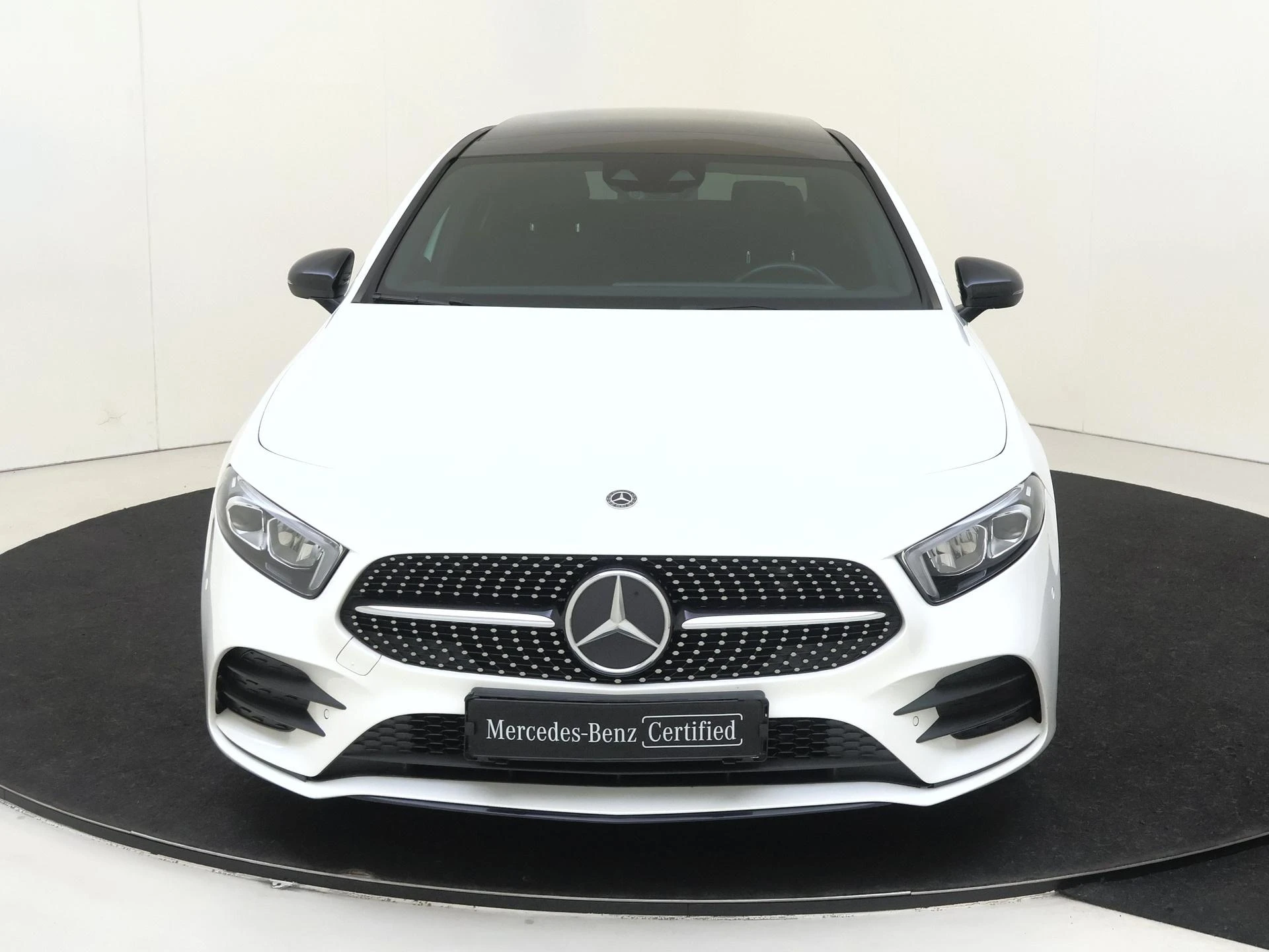 Mercedes-Benz-A-Klasse-image-4