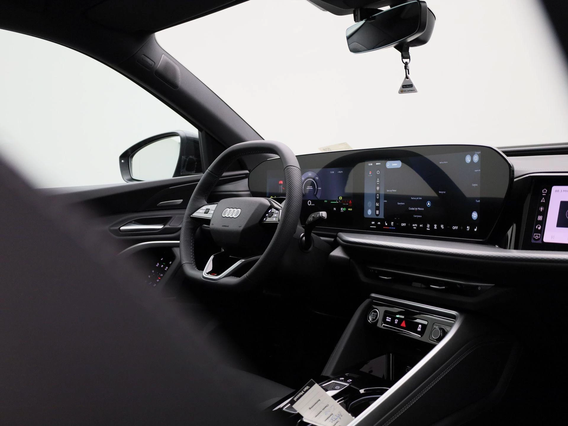 Audi Q5 2.0 TFSI e-hybrid quattro S edition Competition