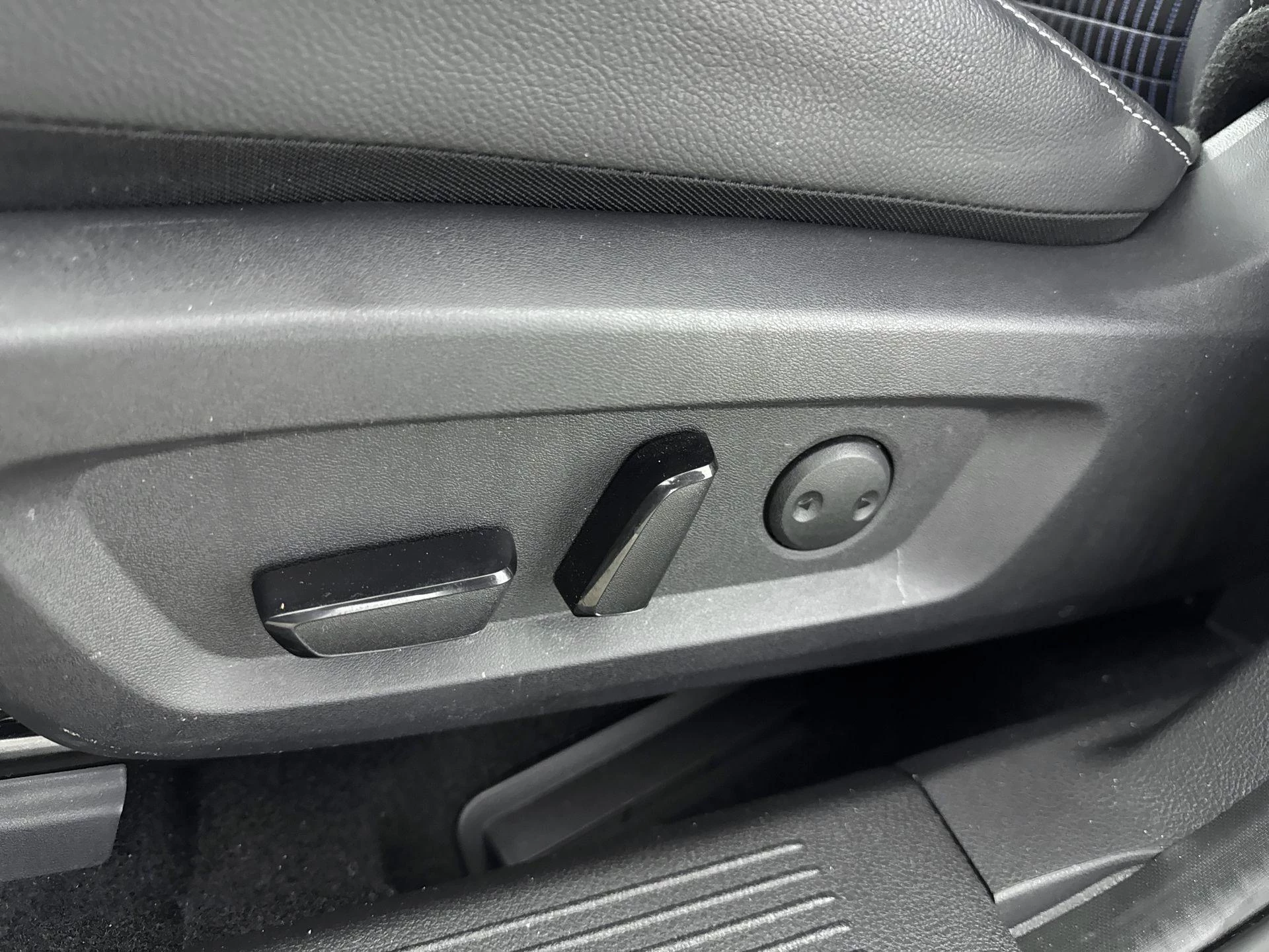 Nissan-QASHQAI-image-13
