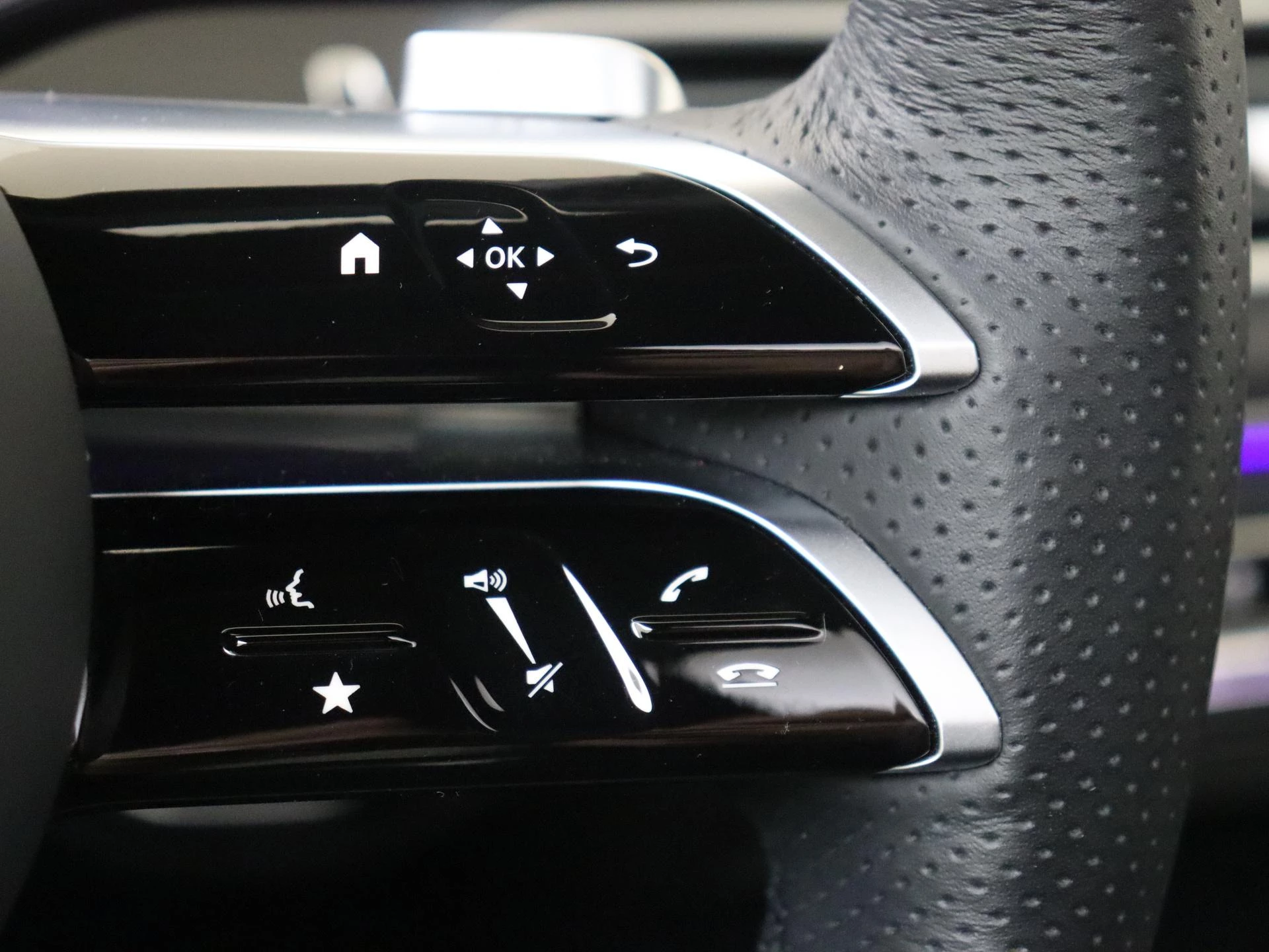 Mercedes-Benz-GLE-image-13