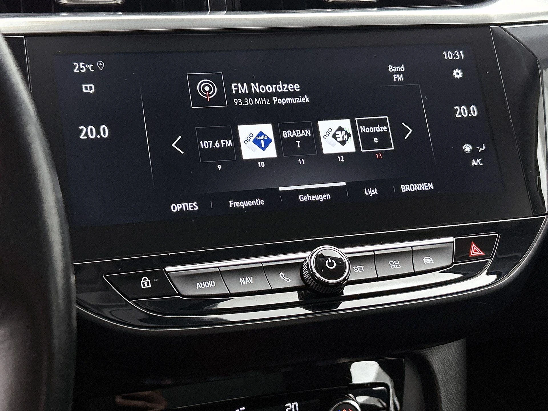Opel-Corsa-image-6