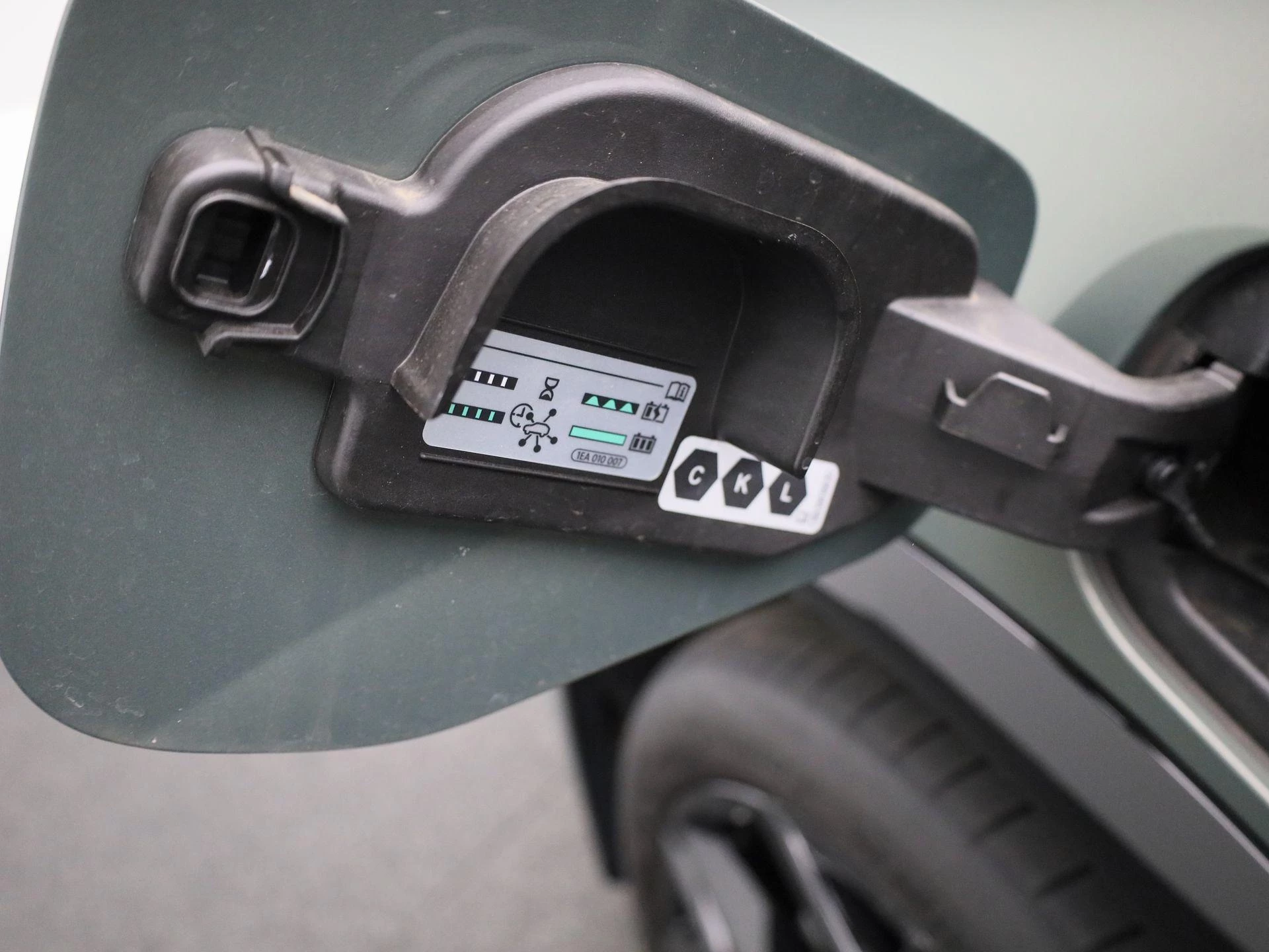 Volkswagen-Tiguan-image-17