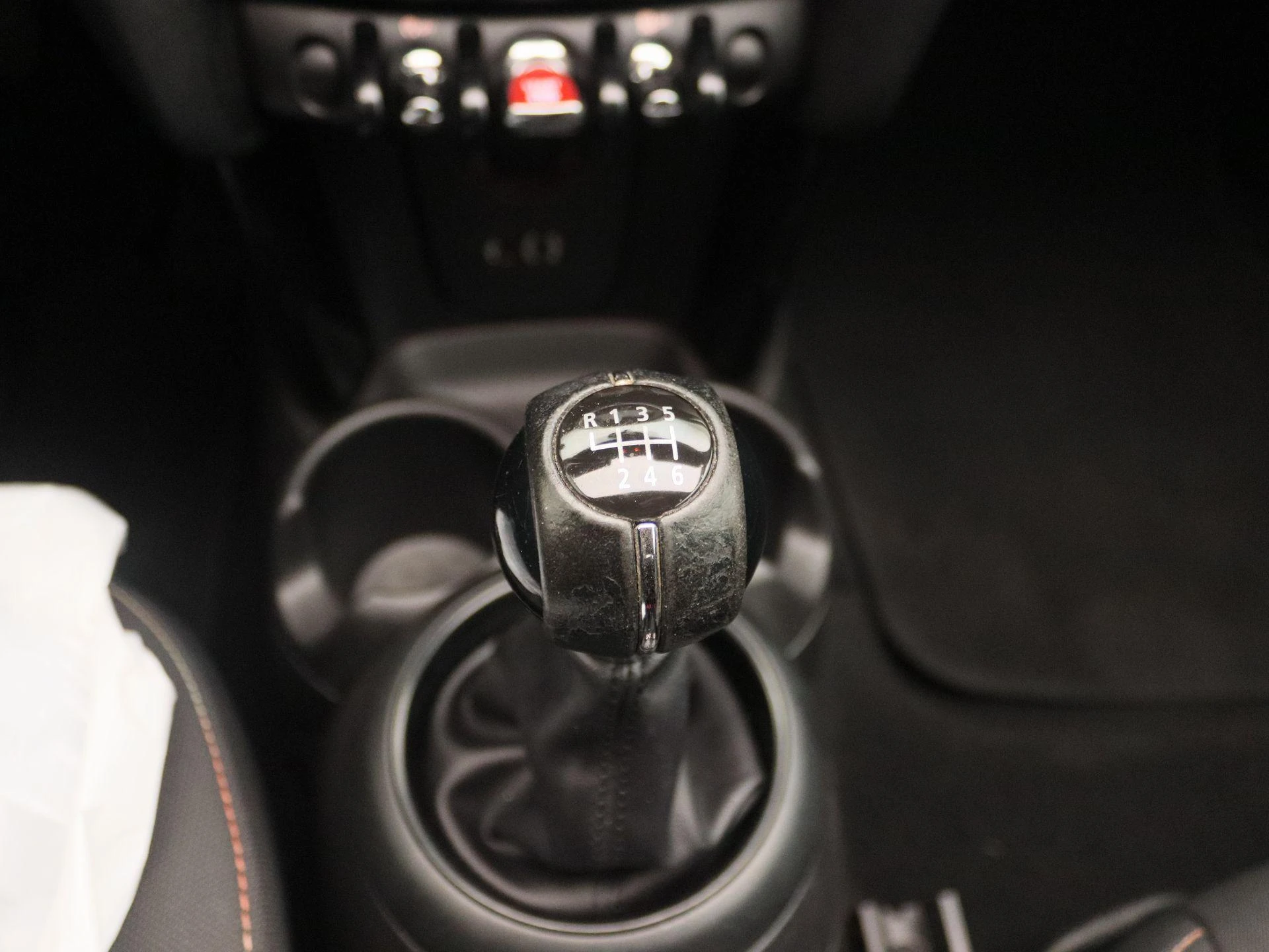 MINI-One Cabrio-image-10