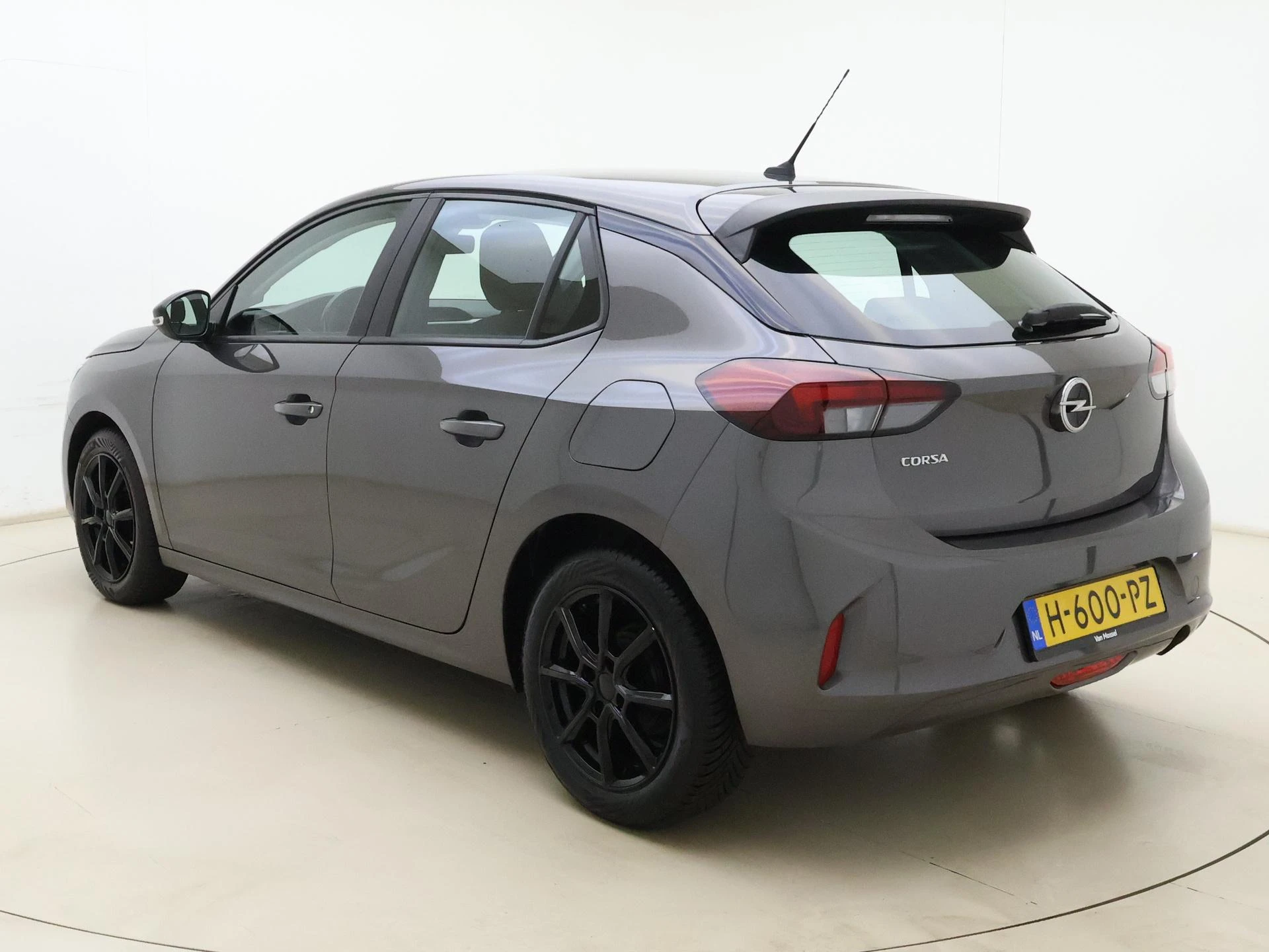Opel-Corsa-image-6