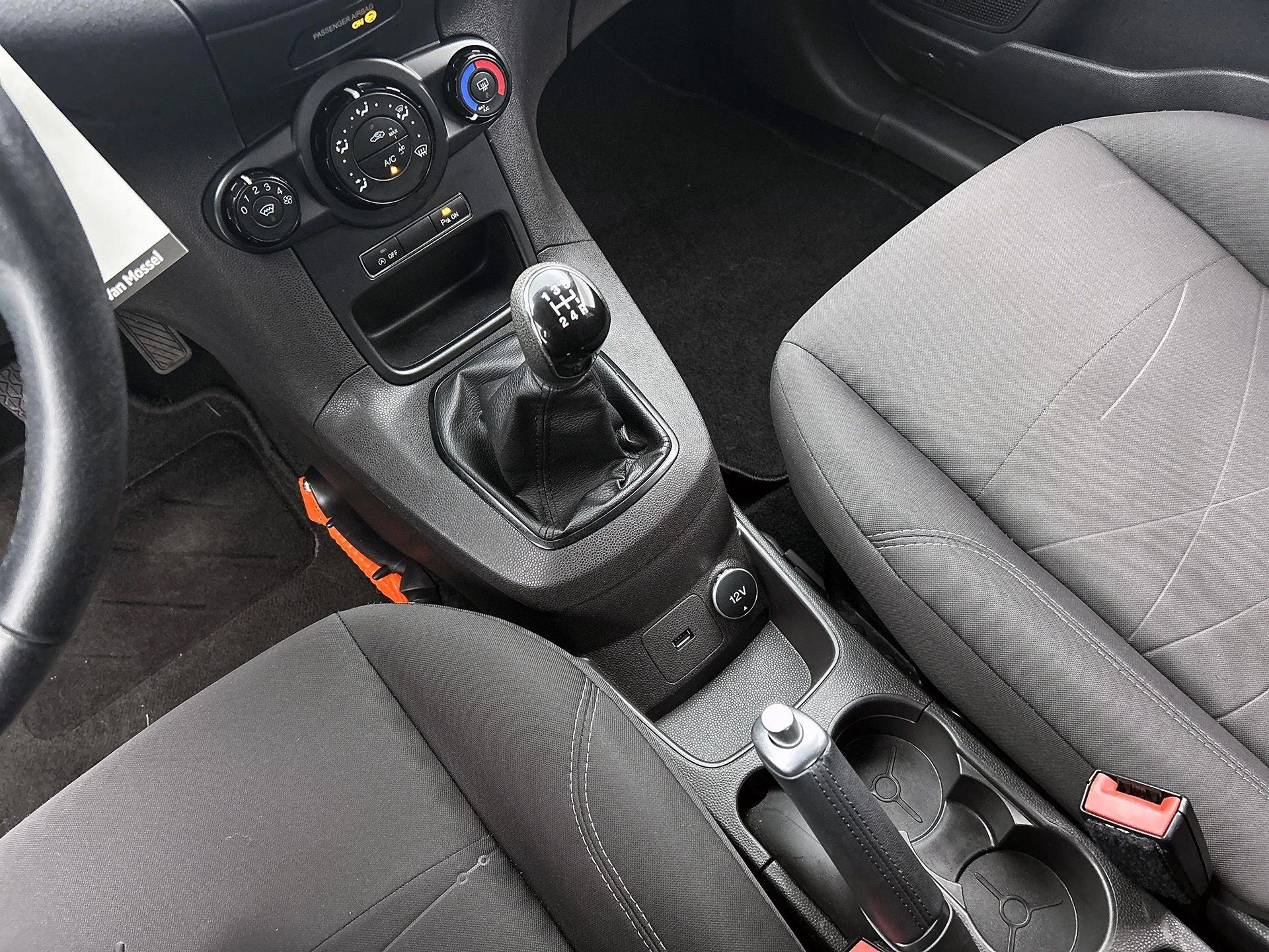 Ford-Fiesta-image-24