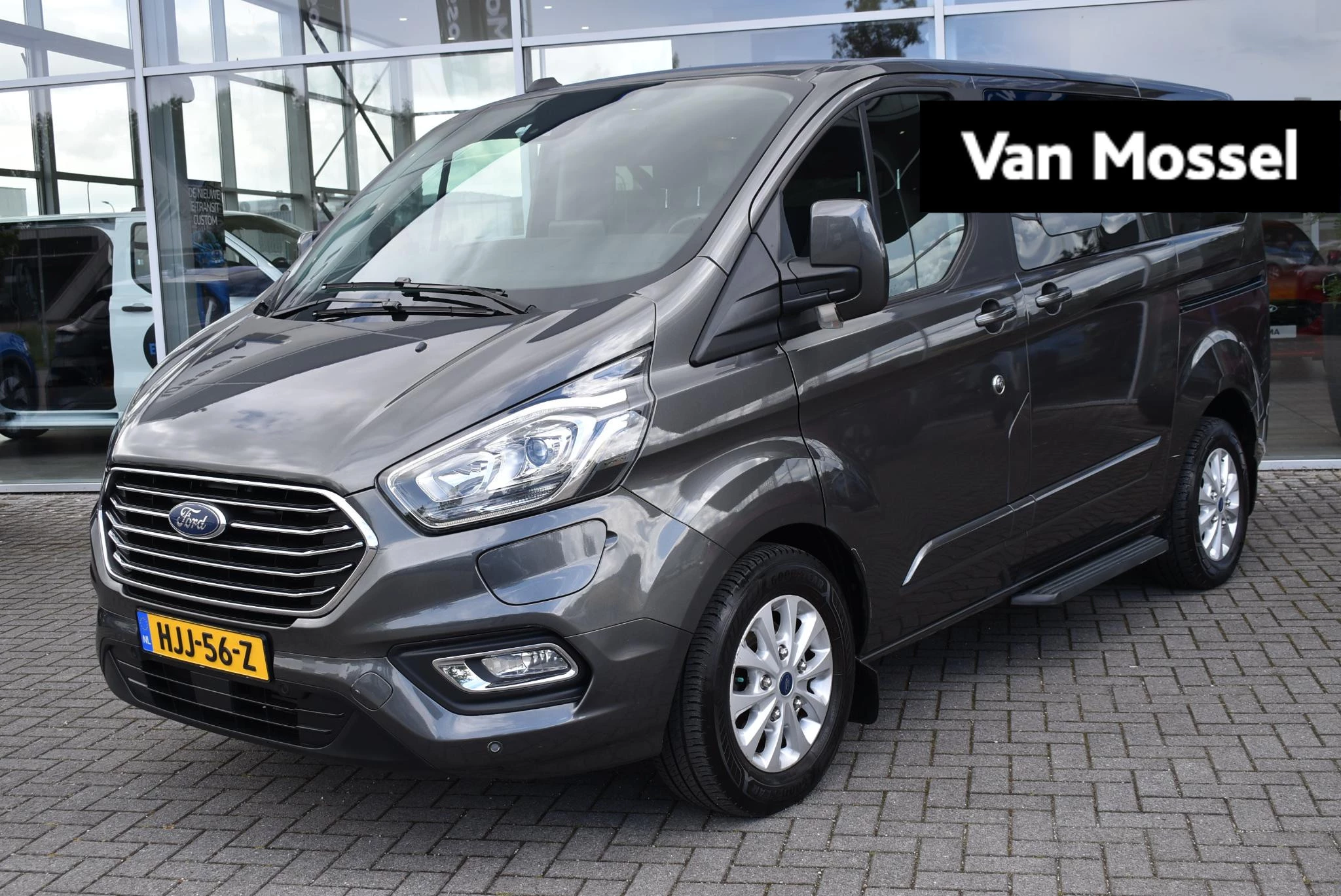 Ford-Transit Custom-image-0