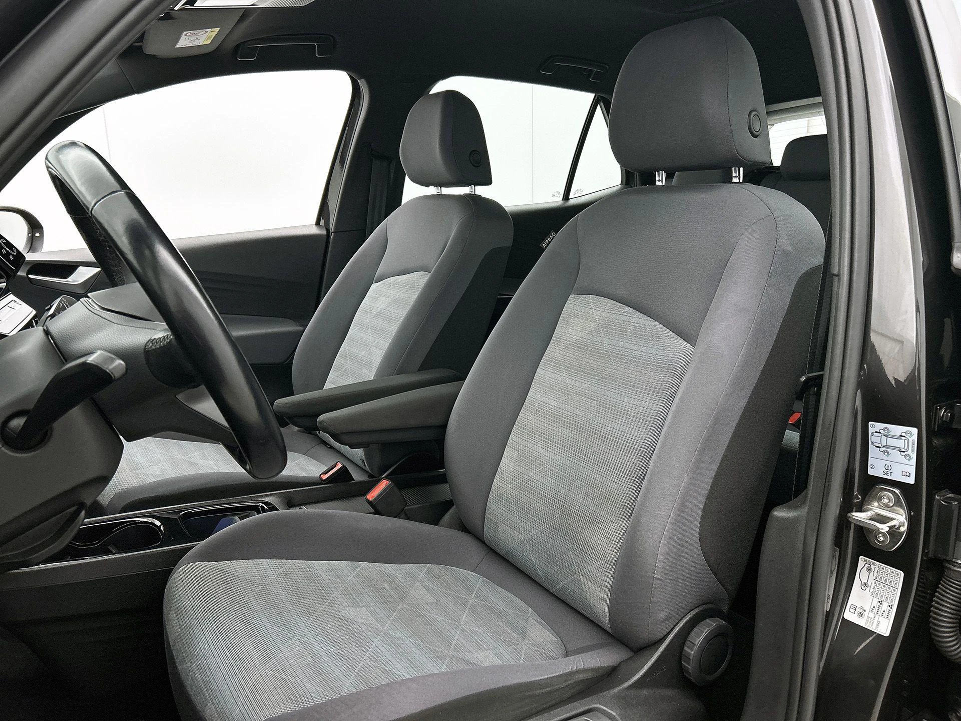 Volkswagen-ID.3-image-35