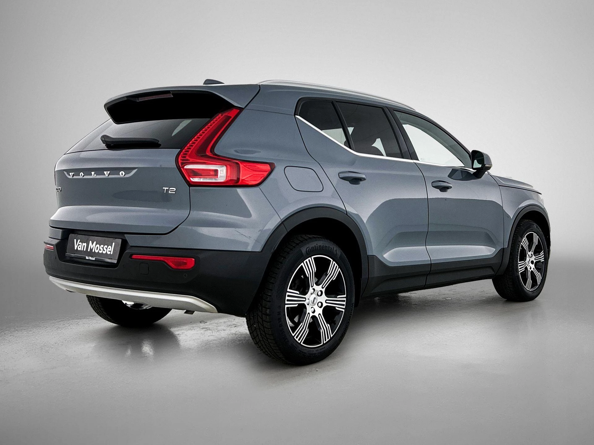 Volvo-XC40-image-3
