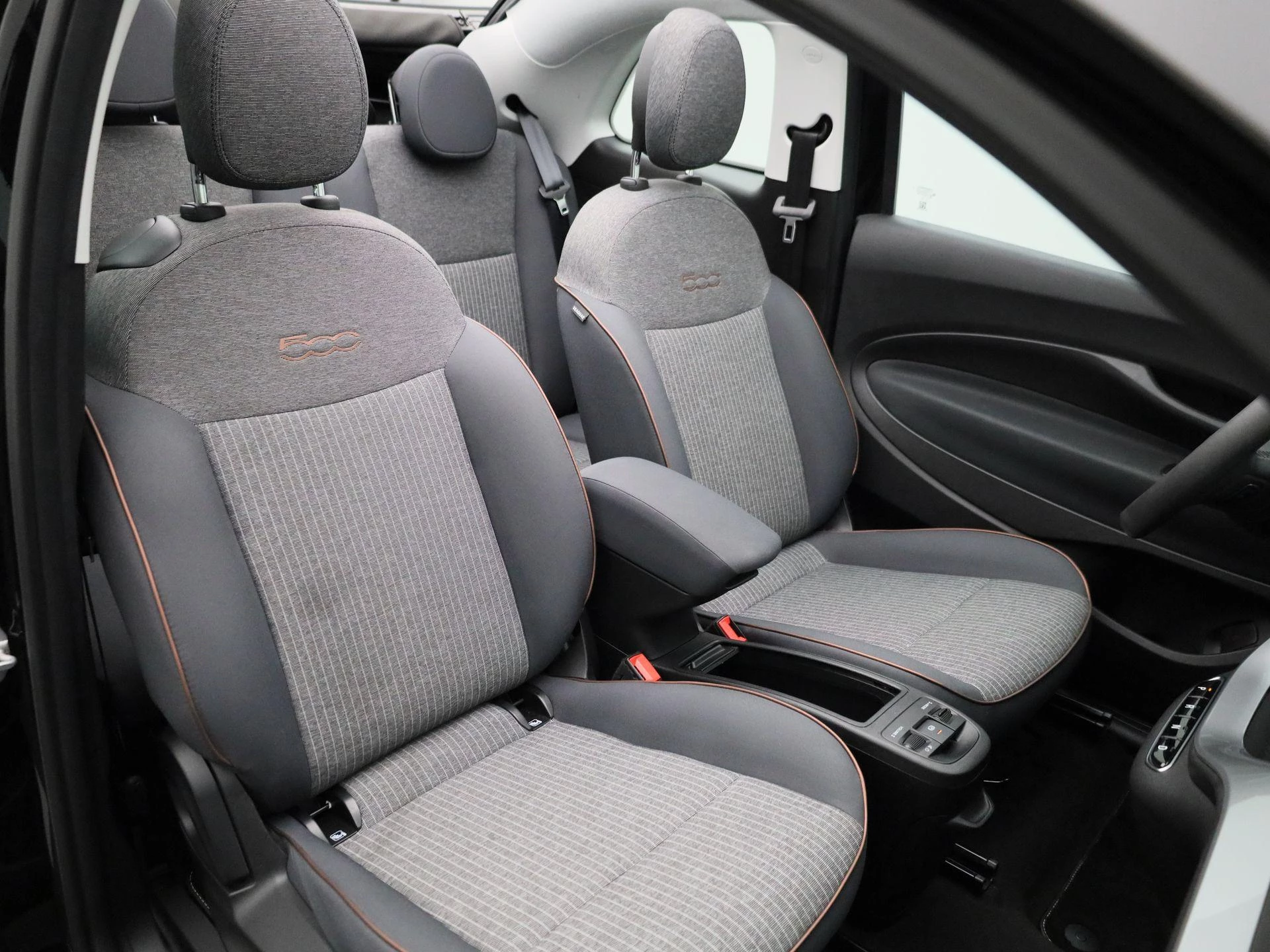 Fiat-500C-image-39